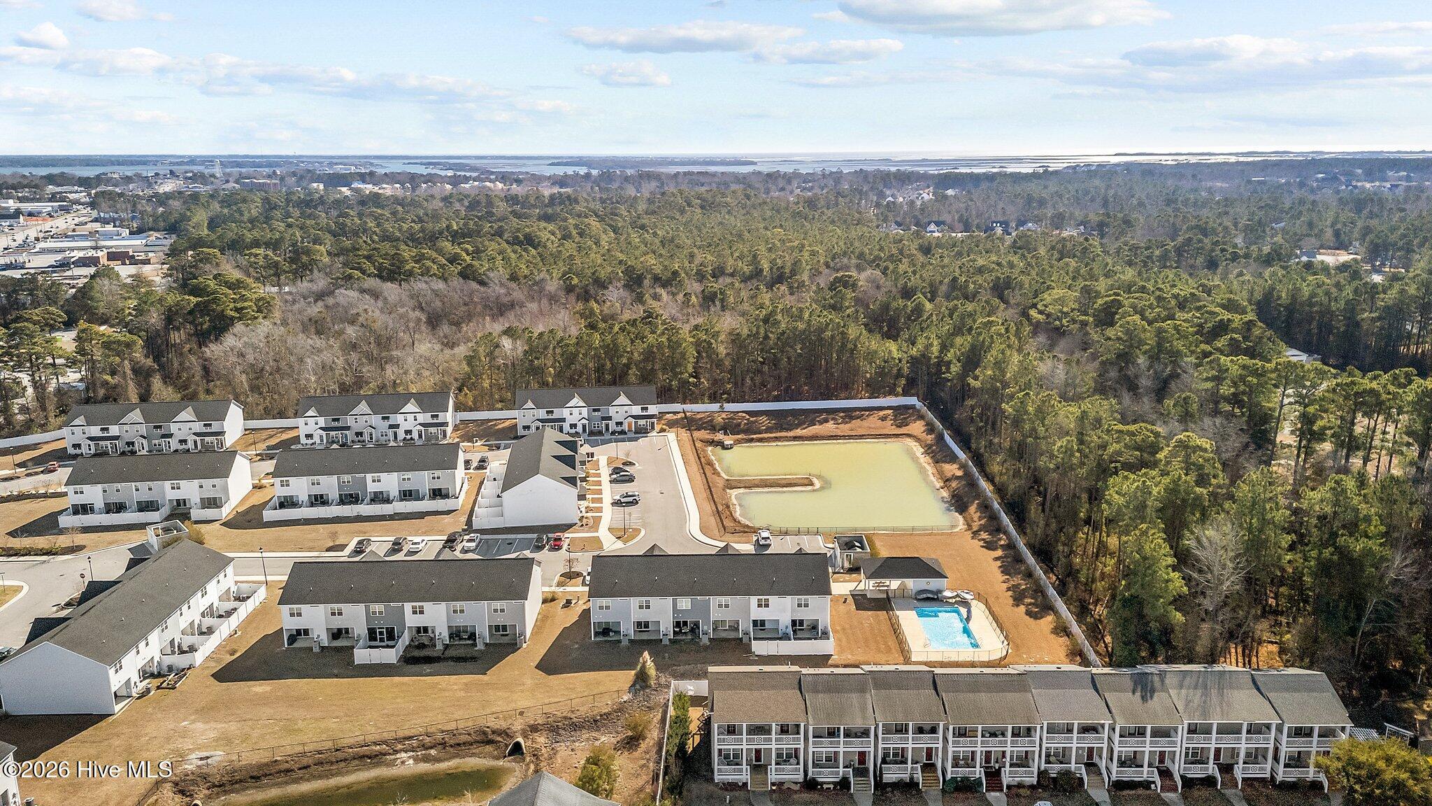 100547532 | Photo 31