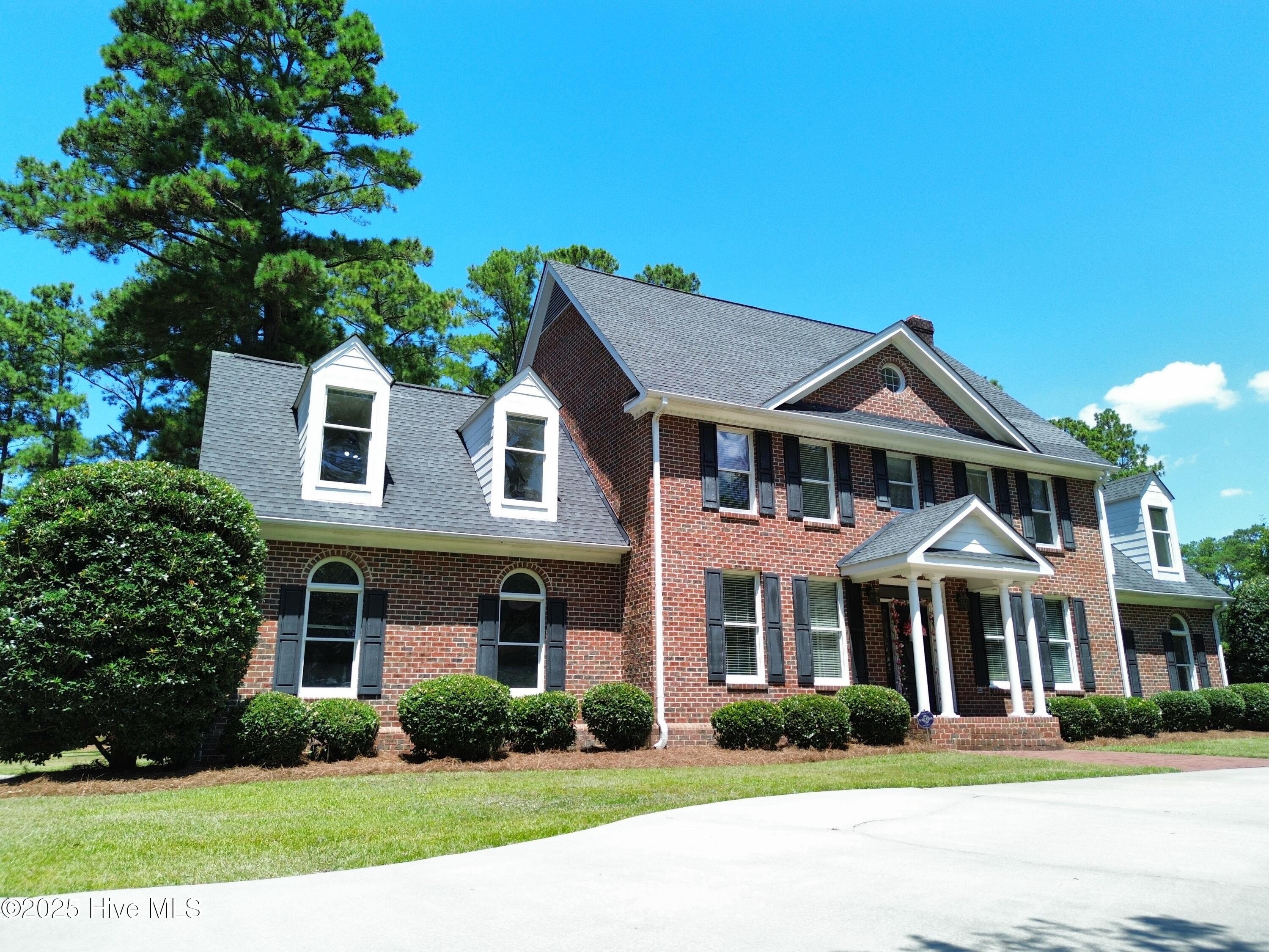 Homes for sale in Laurinburg, NC | 12400 Old Farm Cir, Laurinburg, NC 28352 | MLS# 100521729