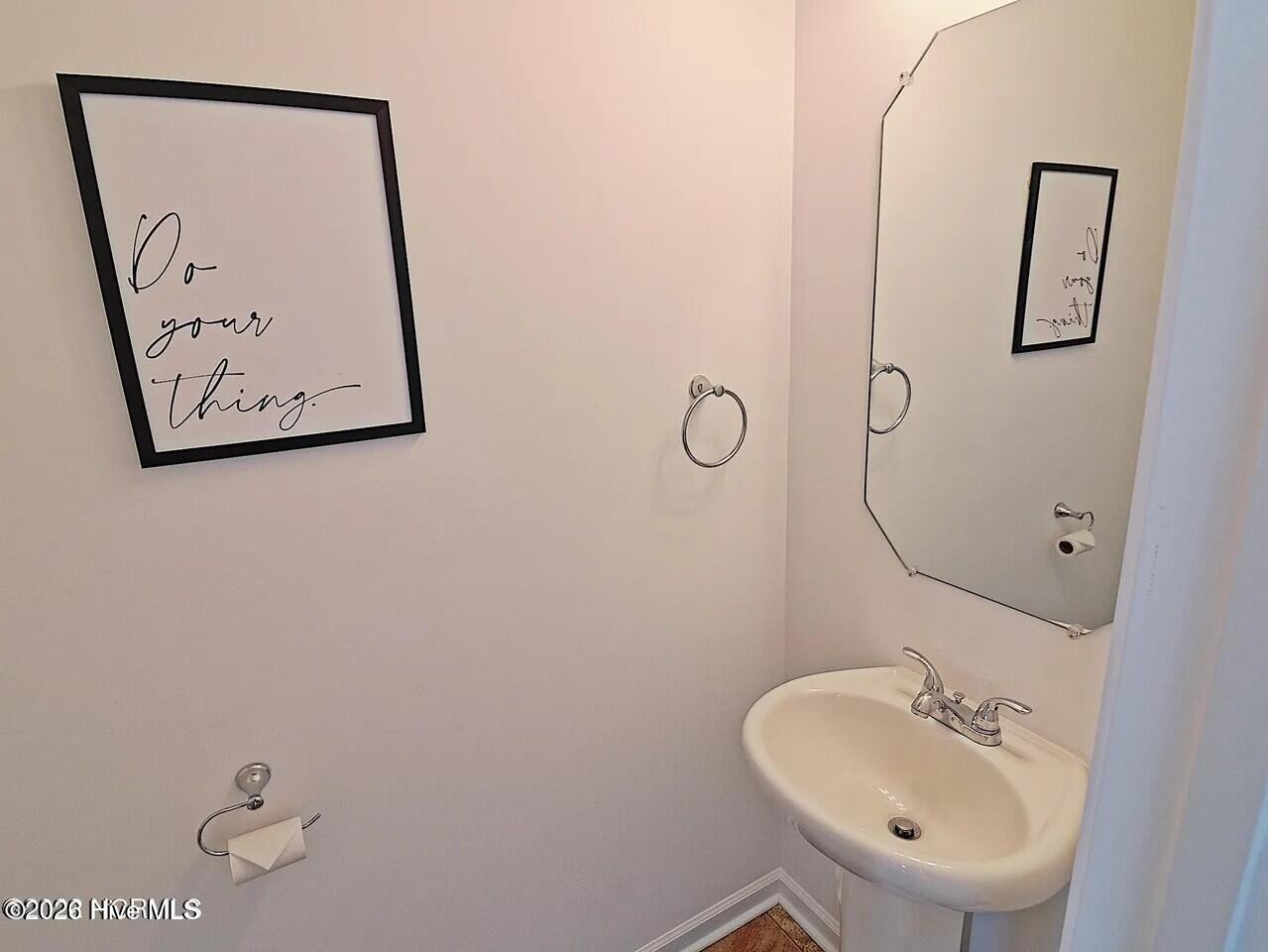 100563470 | Photo 19