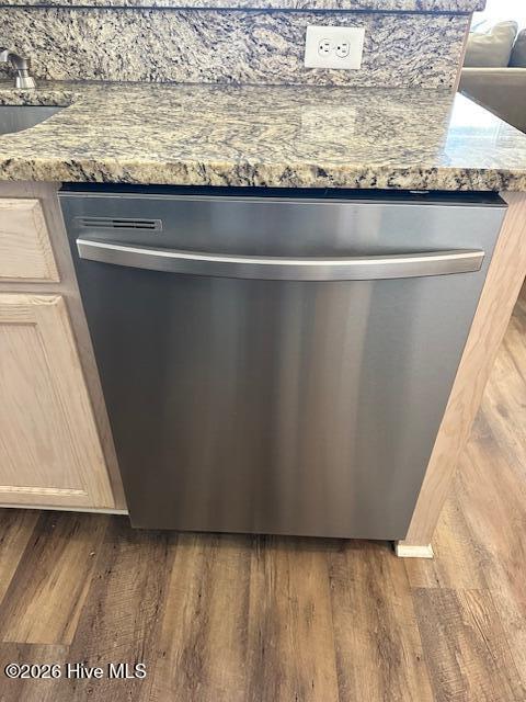 100560957 | Photo 13