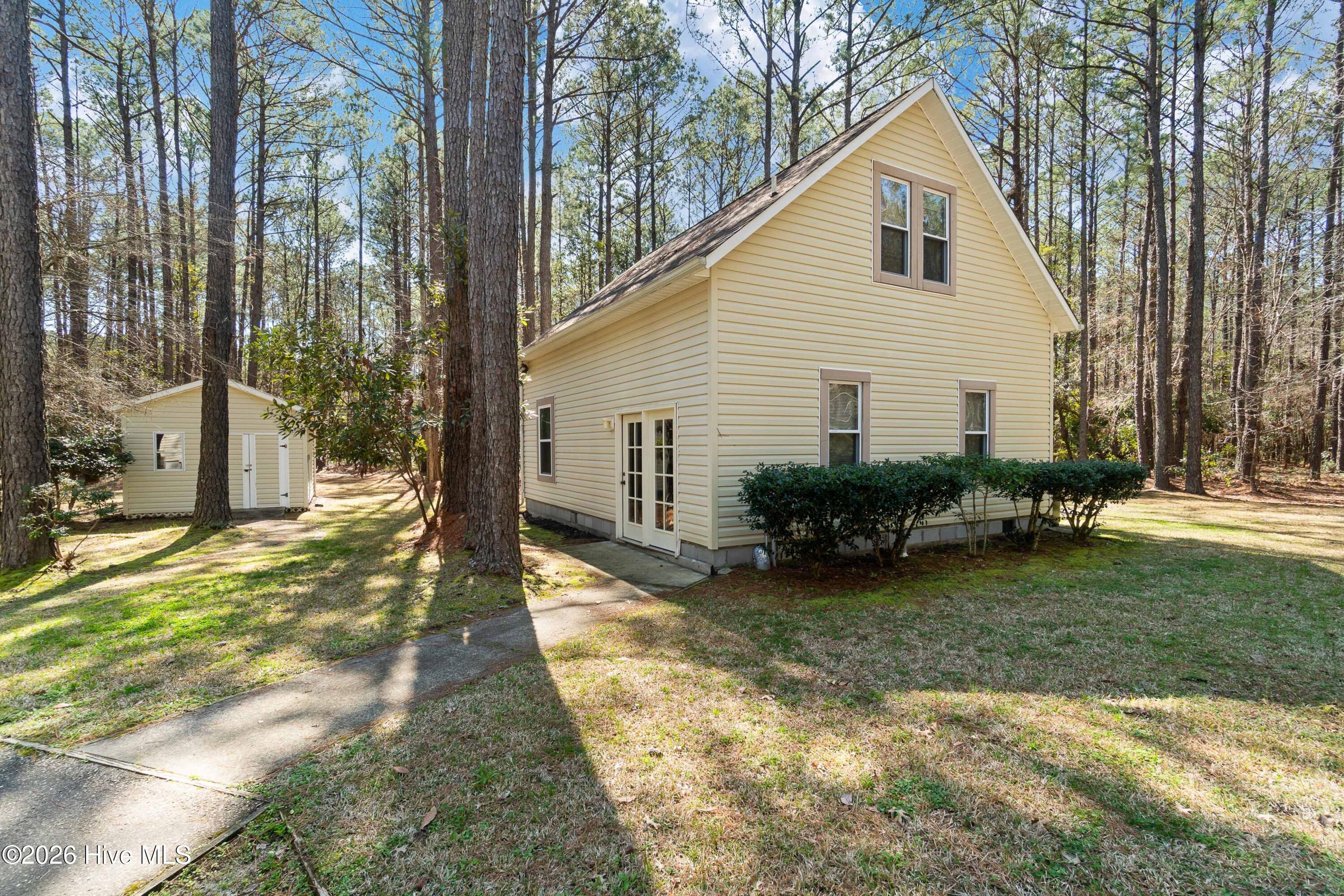 427 Bay Shores Road,Merritt
