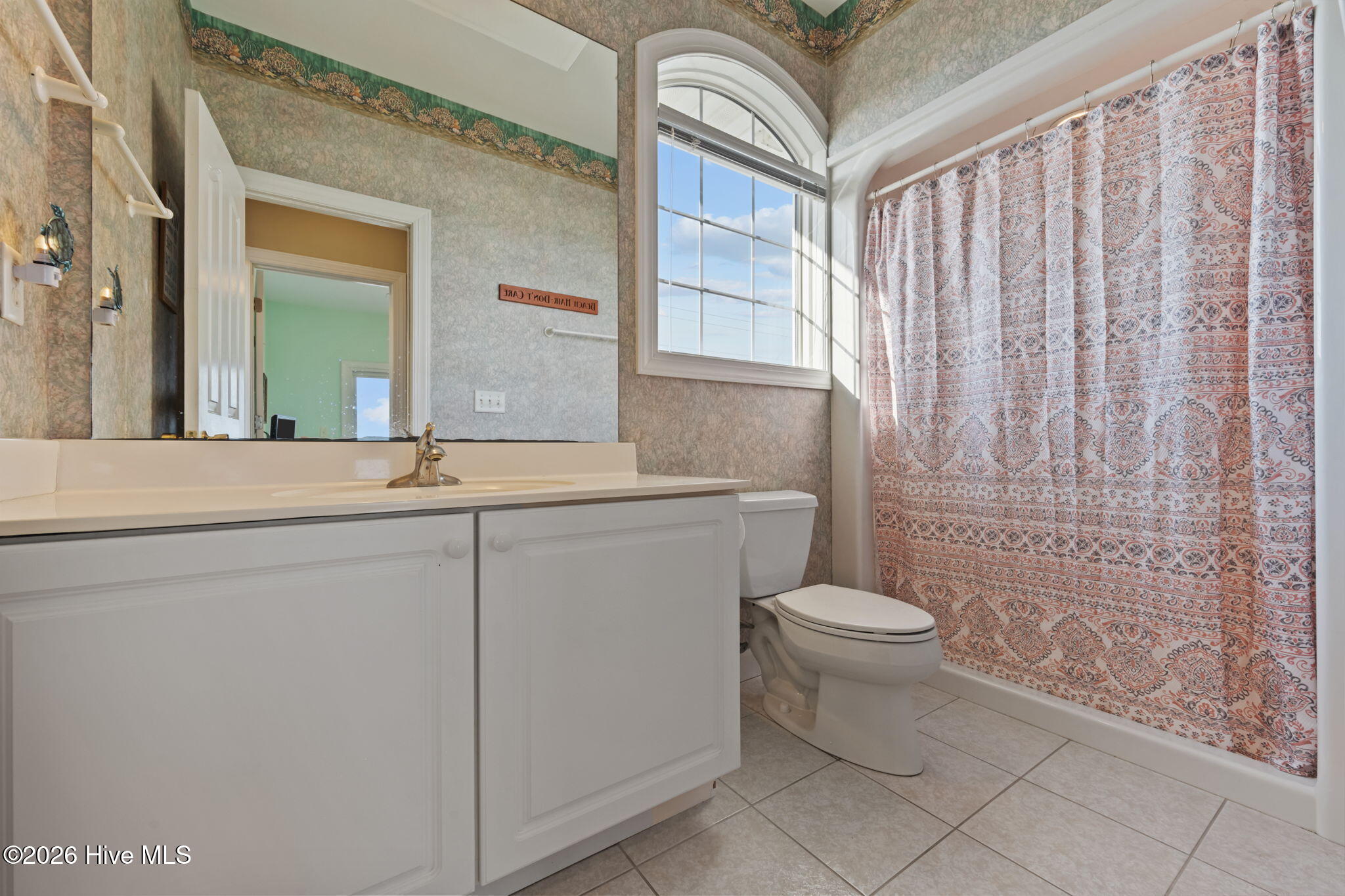 100567525 | Photo 30