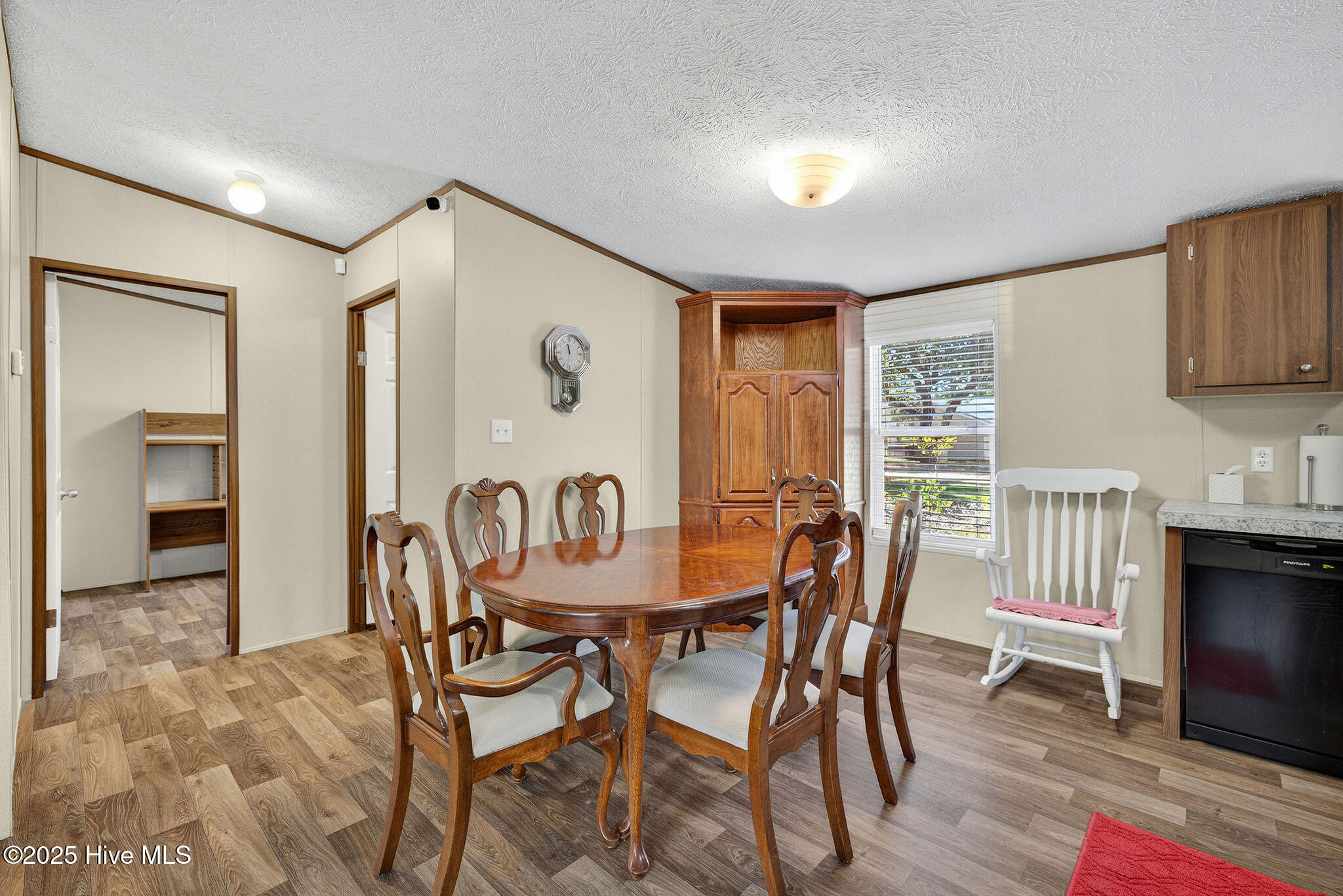 100537876 | Photo 19