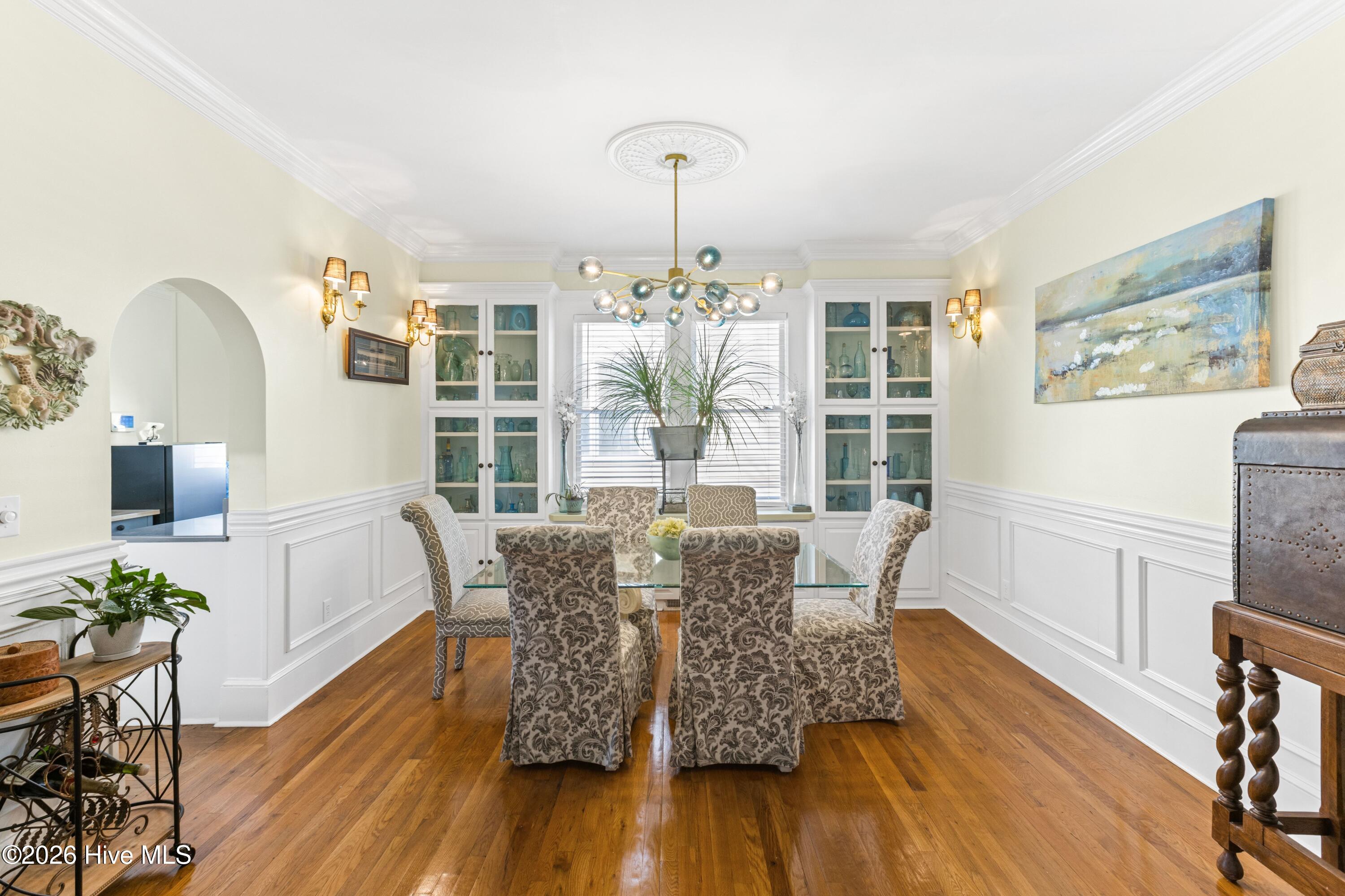 100560142 | Photo 21