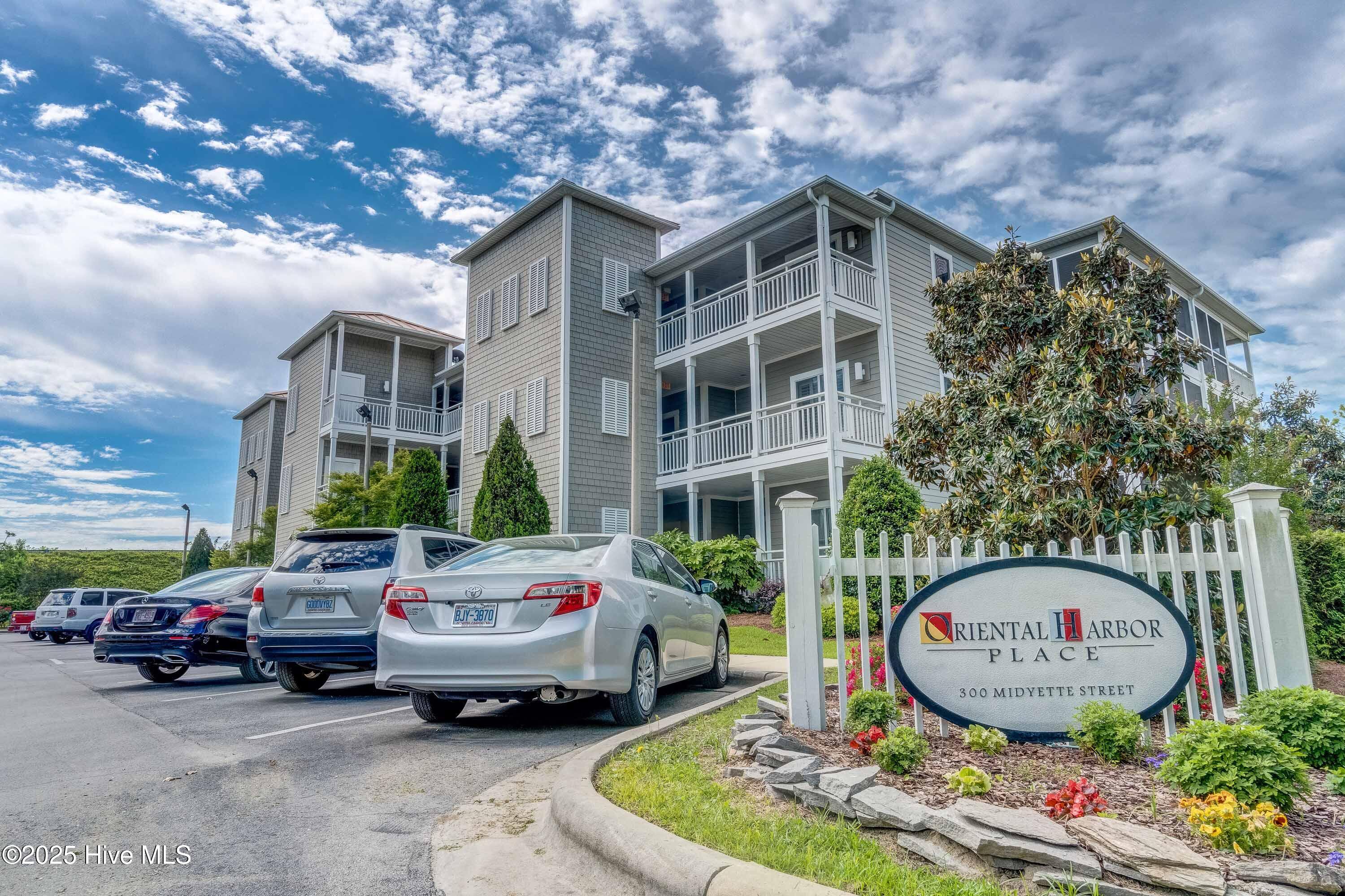 300 Midyette Street A1 Oriental, North Carolina Breathtaking views abound in this 3 bedrooms/2 bathroom prime waterfront location steps away from Oriental Harbor Marina. Preferred first floor corner unit with private 8'10'' x 22'10'' covered deck and spacious 28'10'' x 8'10'' screen porch. Open design blends kitchen into living room with expansive sliding glass doors opening to the porch and deck for relaxed coastal living and entertaining. Dramatic views of the water and convenient access to shops, restaurants, marina and public boat ramp. Beautiful chef's kitchen with stainless appliances, dual fuel range, and quartz counter tops. Well maintained grounds with a swimming pool, elevator and ample parking. Spacious living room with gas log fireplace and lovely hardwood floors. A unique opportunity to o