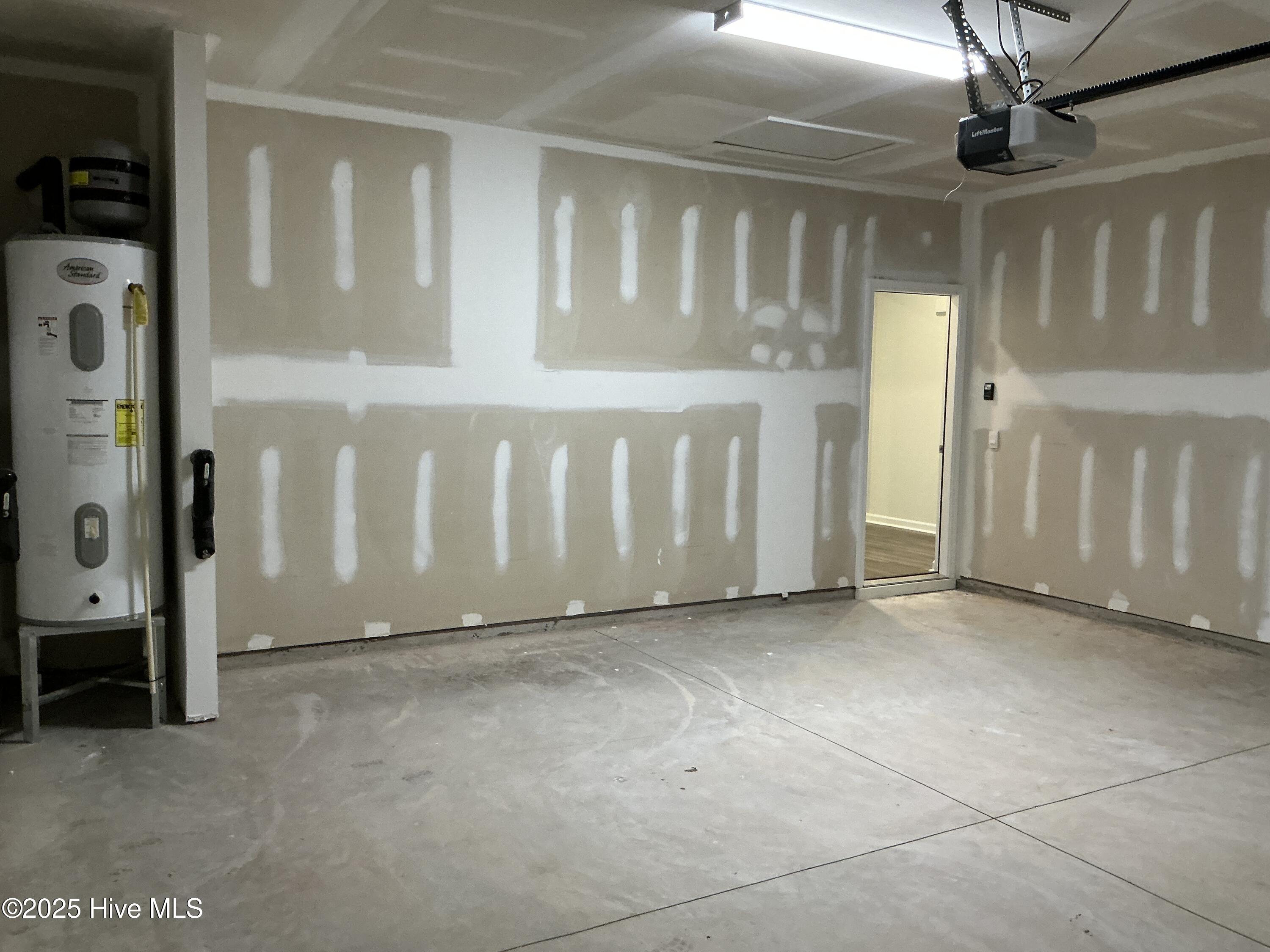 100524327 | Photo 30