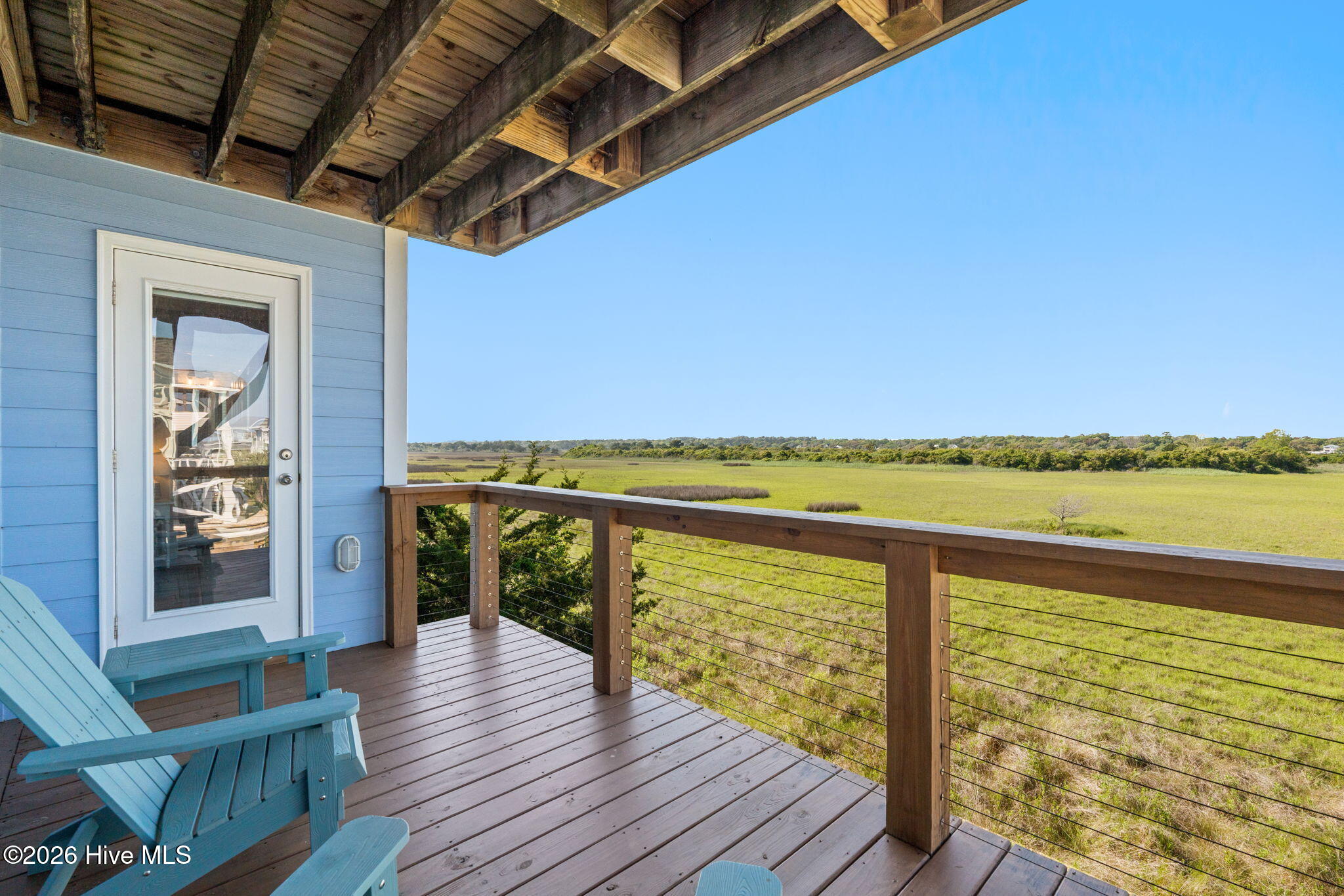 100568458 | Photo 65