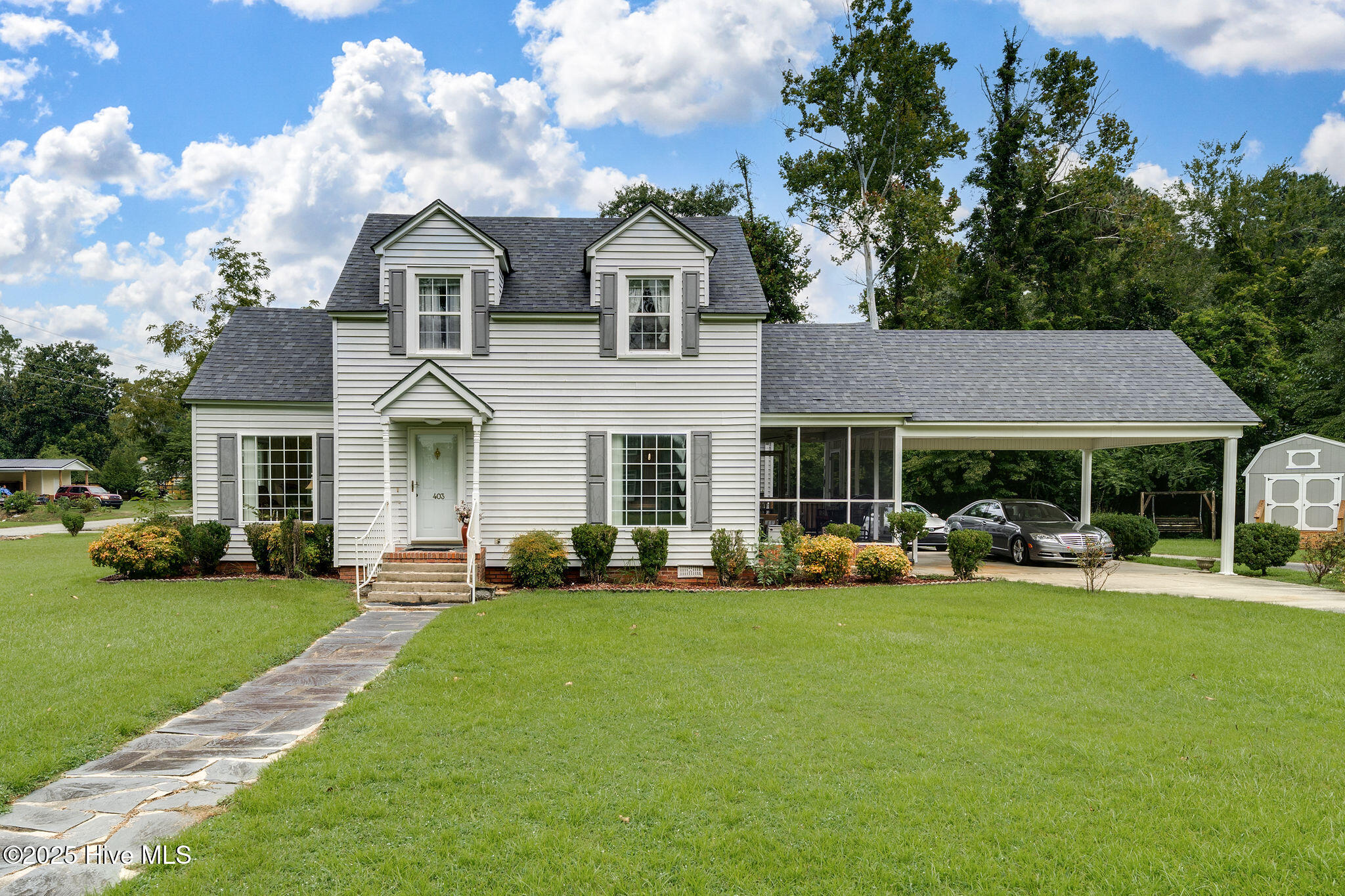 Homes for sale in Warsaw, NC | 403 E Hill St, Warsaw, NC 28398 | MLS# 100524716