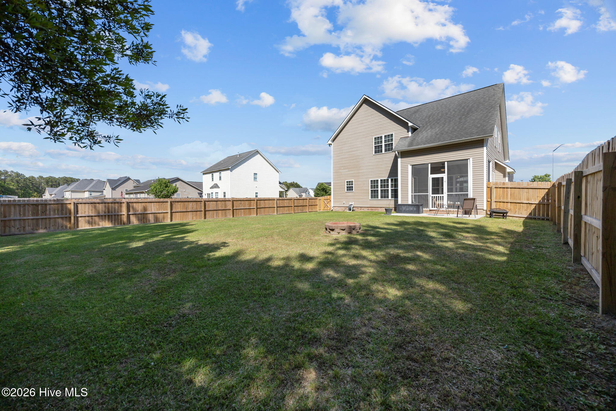 100569646 | Photo 54