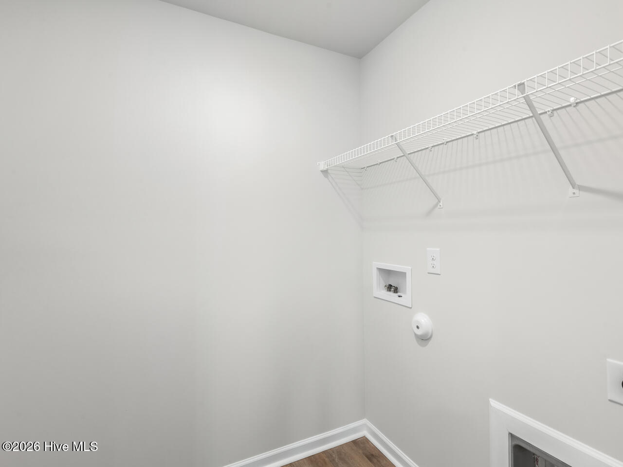 100547920 | Photo 19