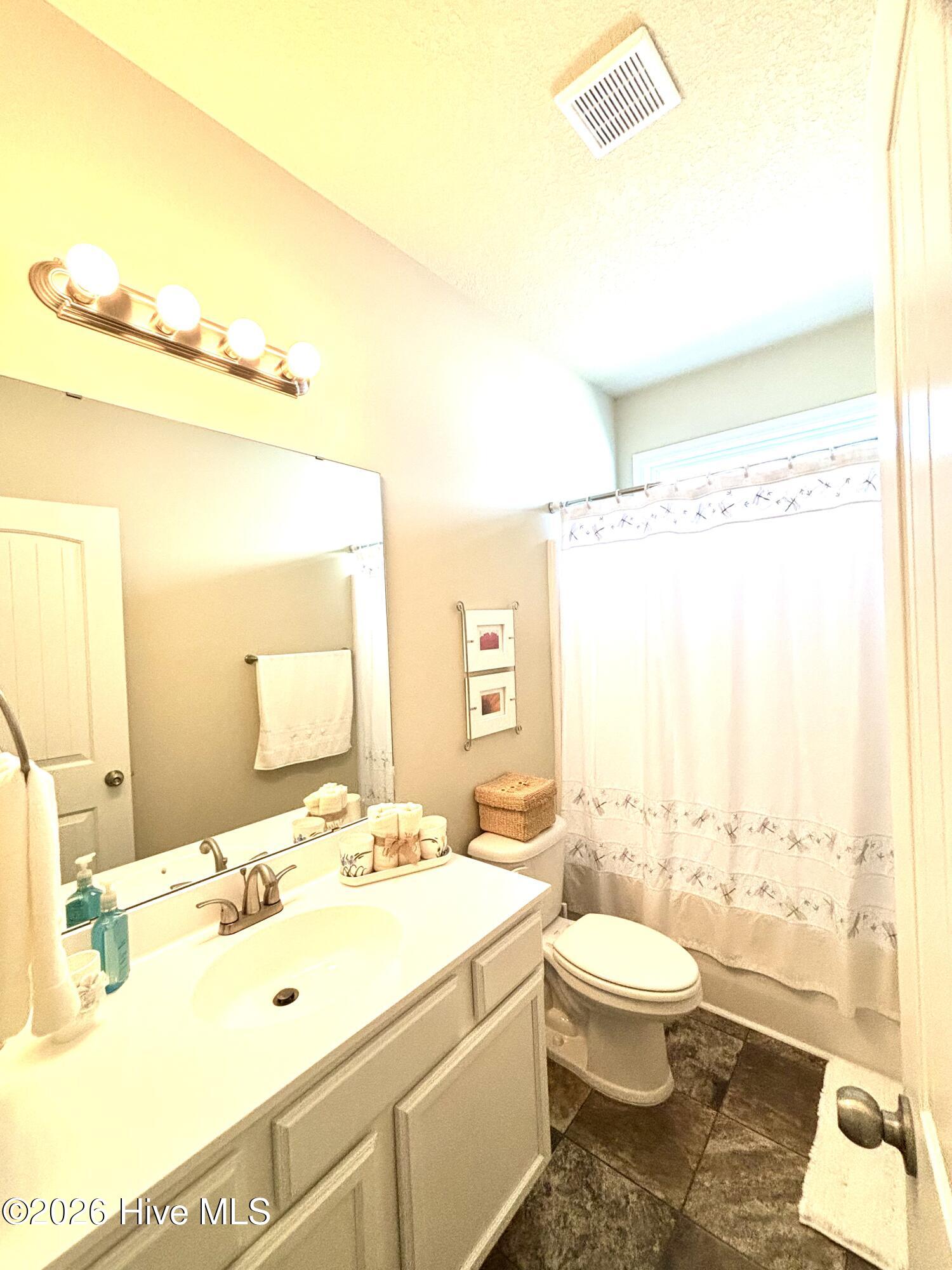 100560675 | Photo 20