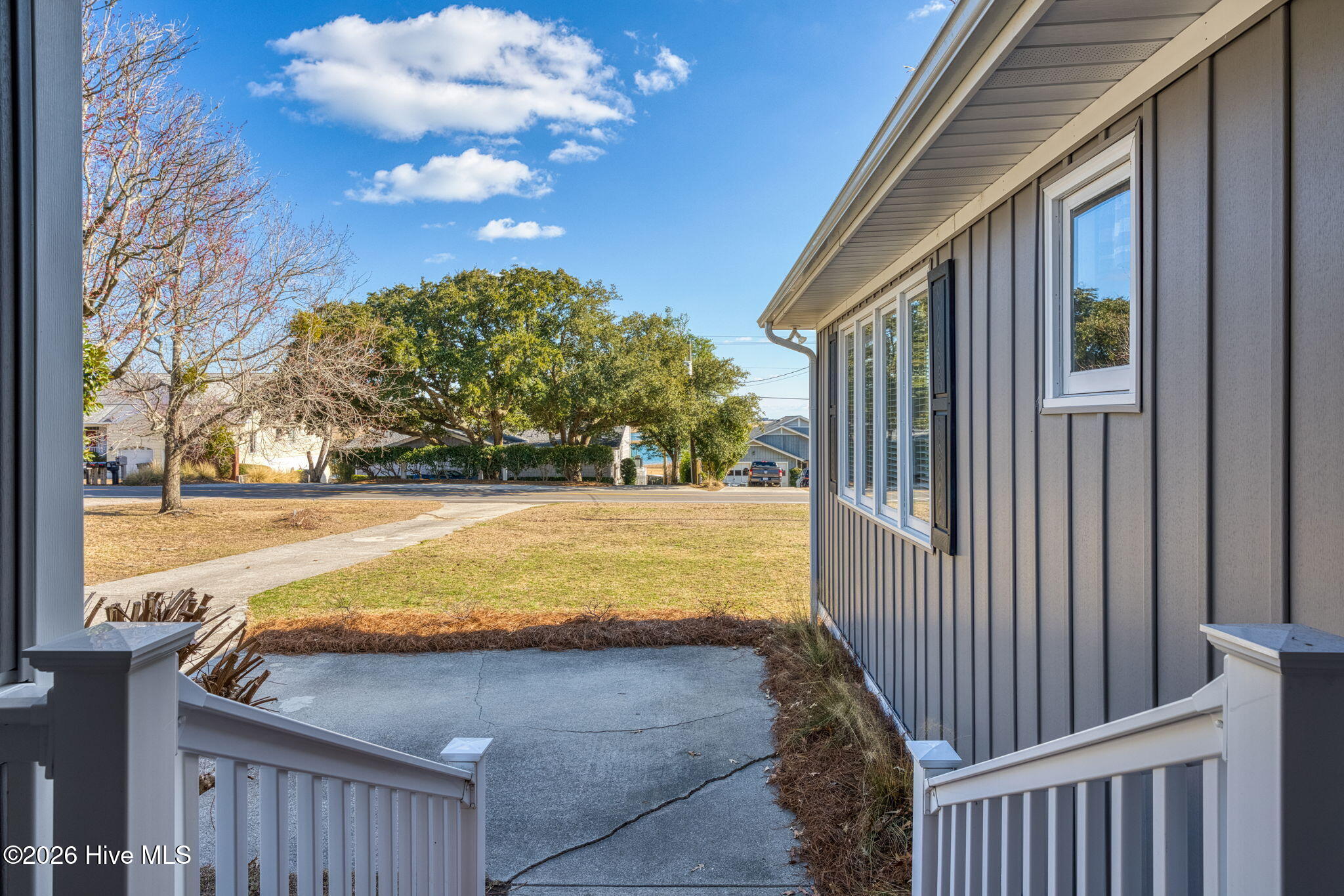 100553404 | Photo 43