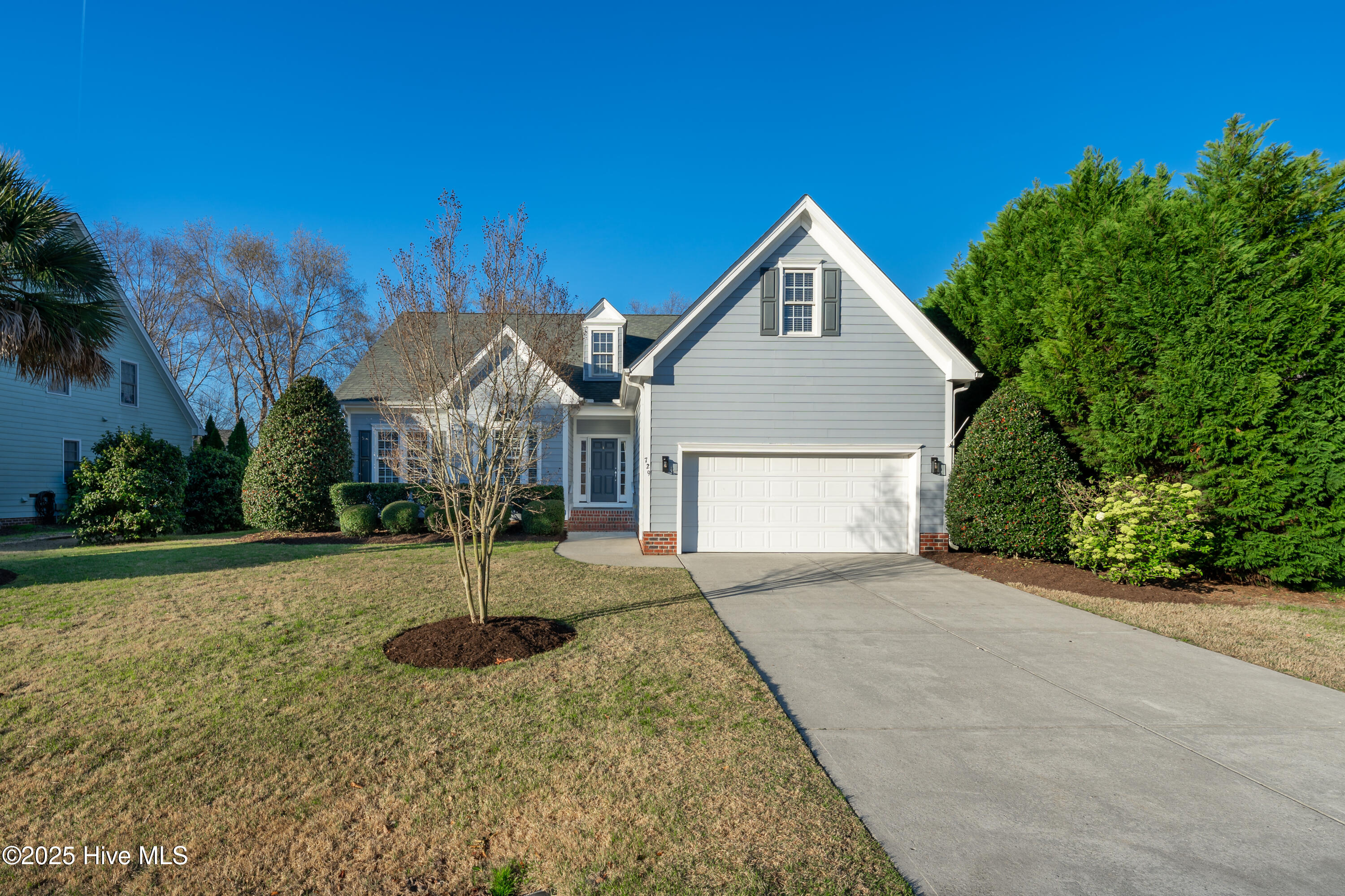 100497692 | Photo 57