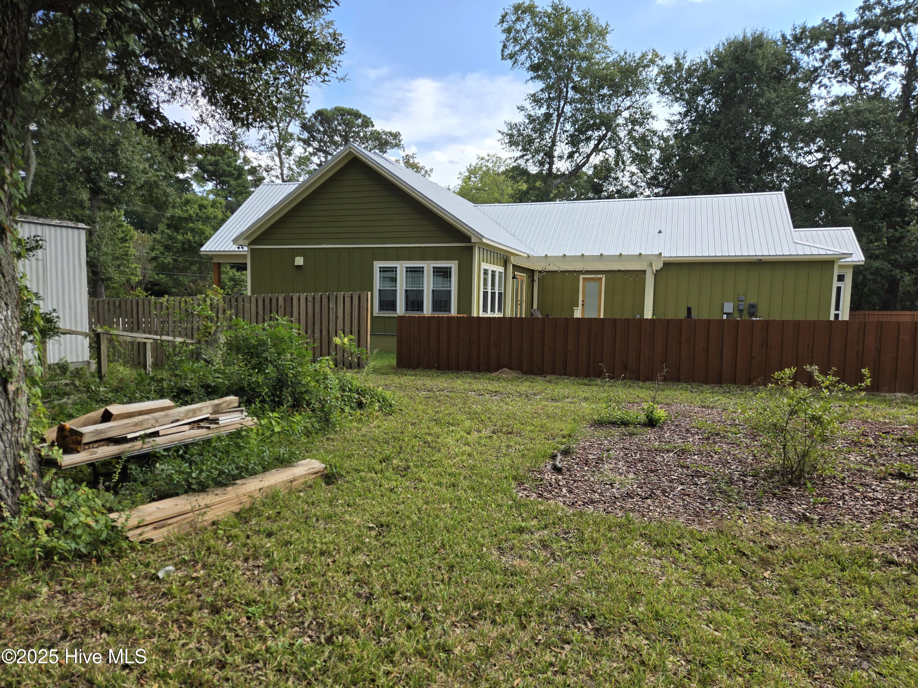 100531418 | Photo 40