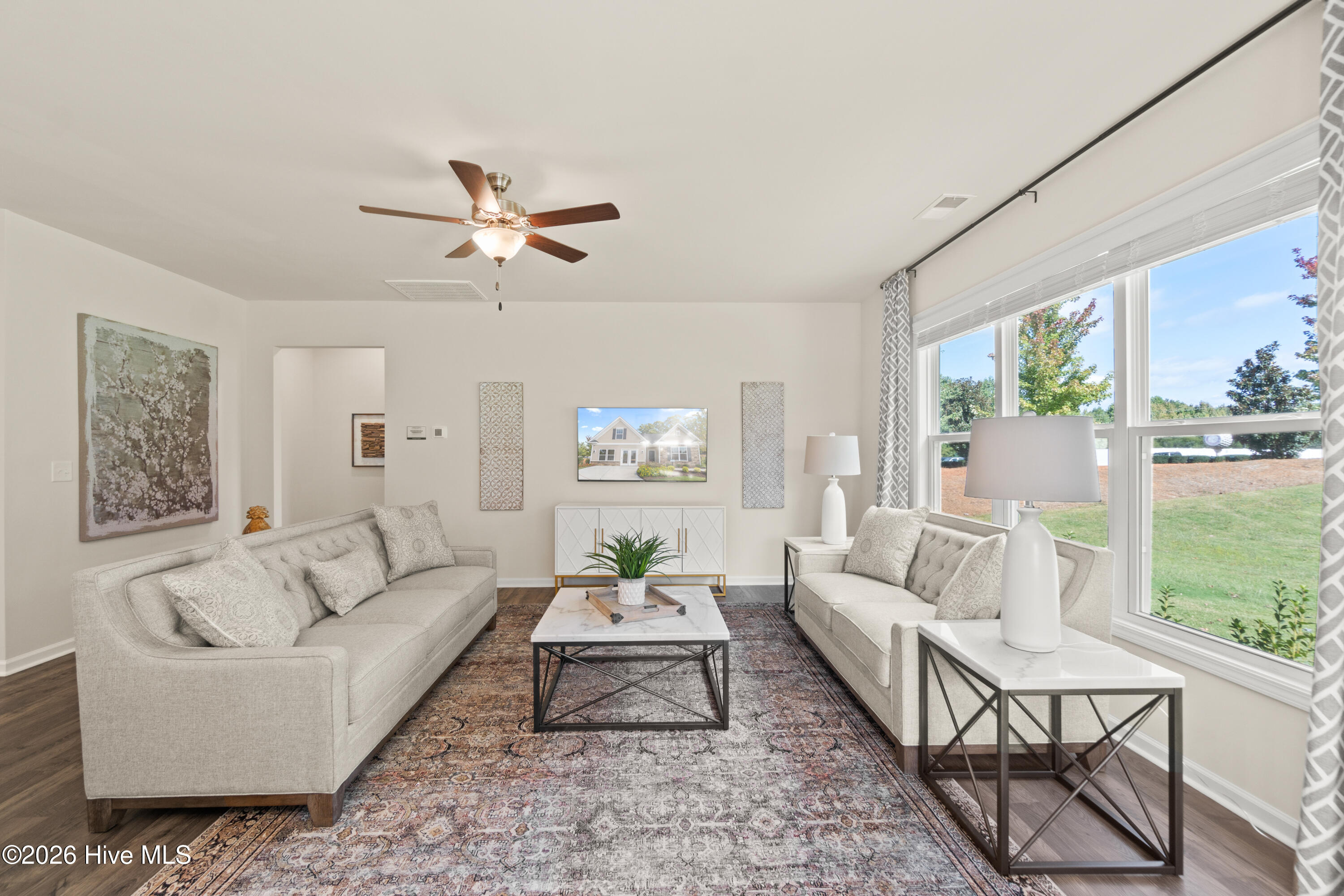 100564338 | Photo 10