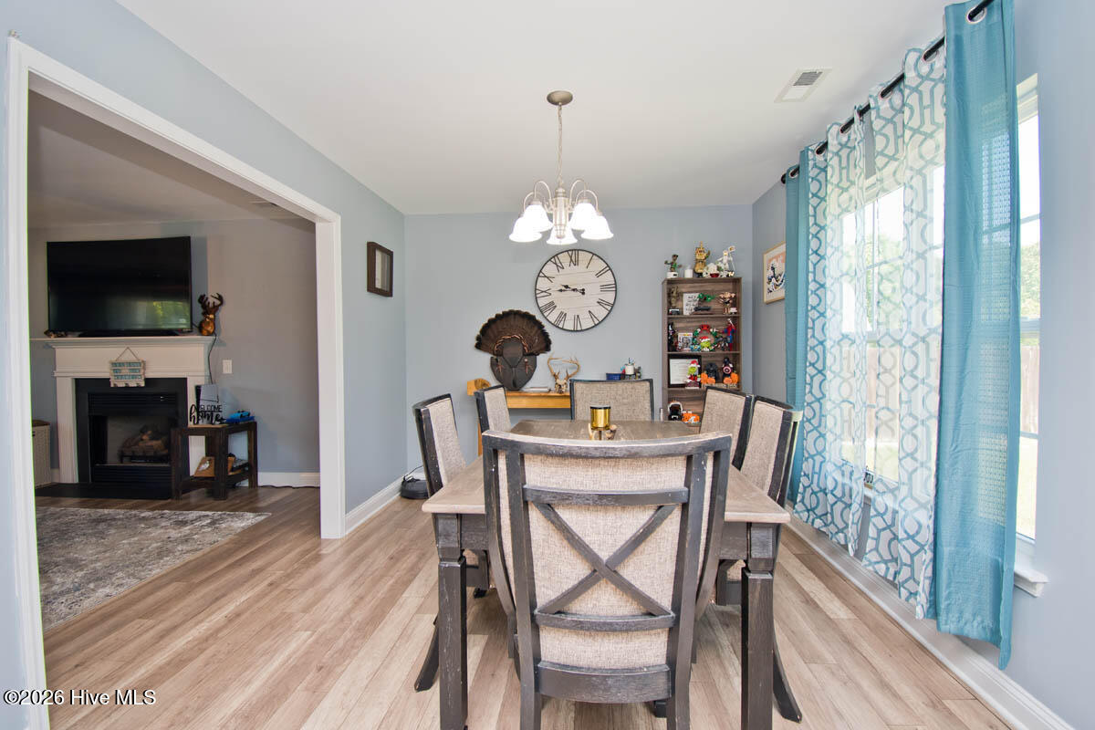 124 Waterford Way,Maysville