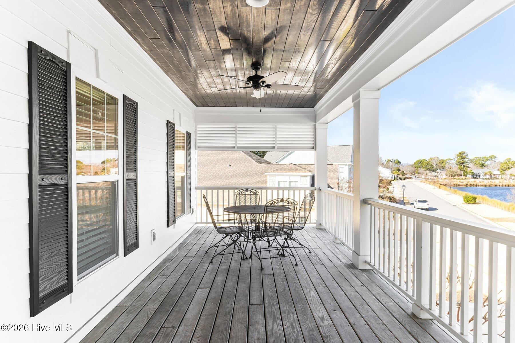 100550538 | Photo 49