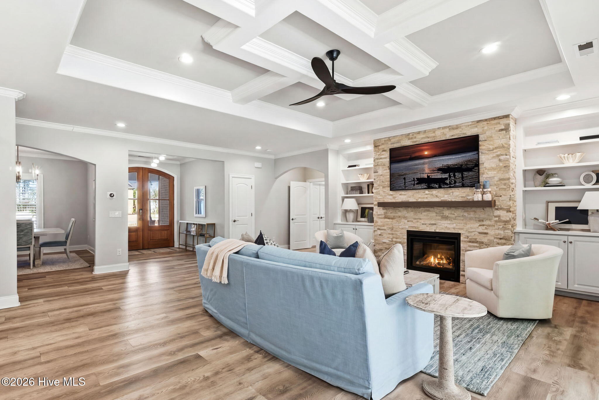 100555093 | Photo 11