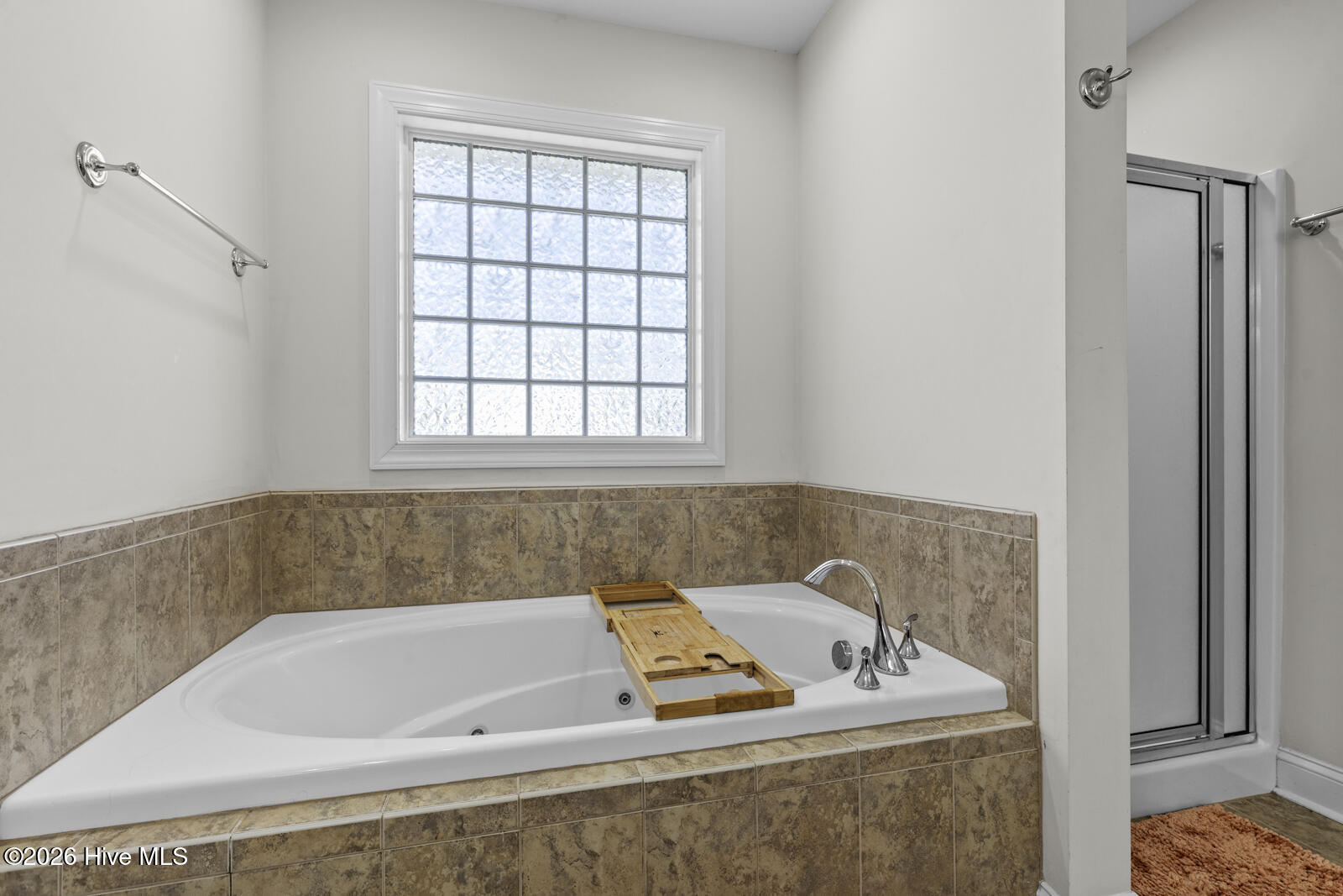 100564788 | Photo 22