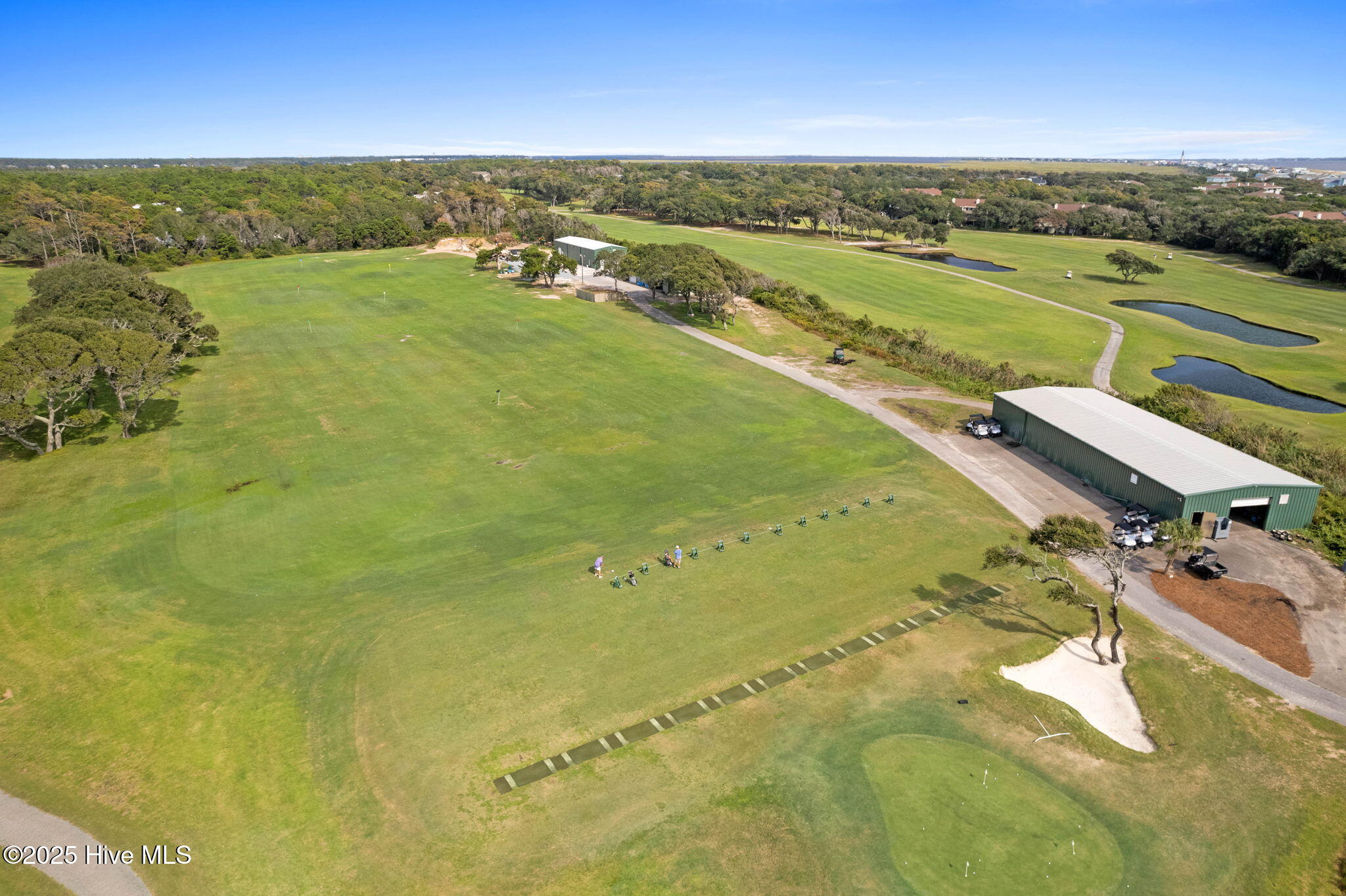 100537947 | Photo 59