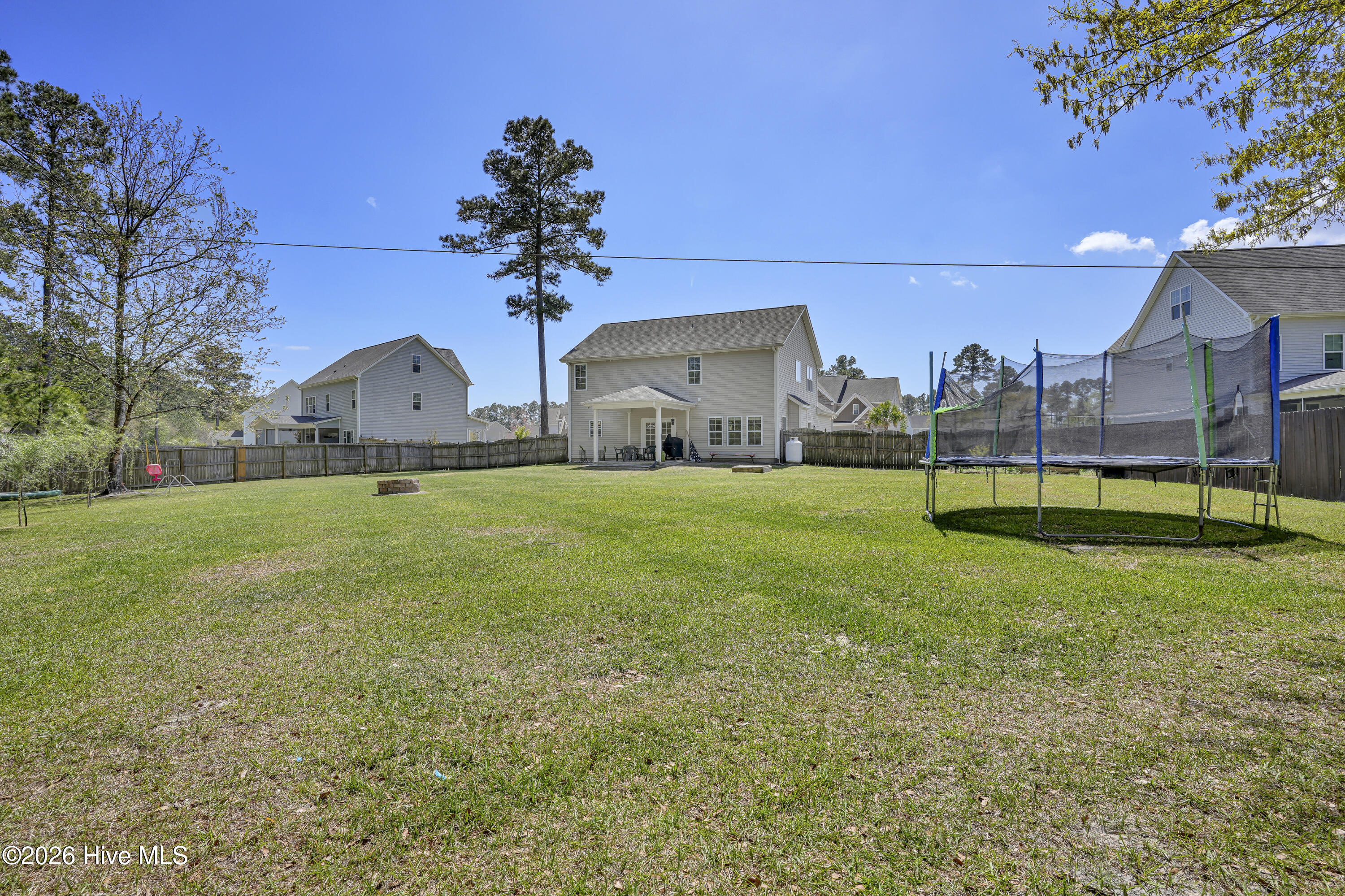 100565660 | Photo 37