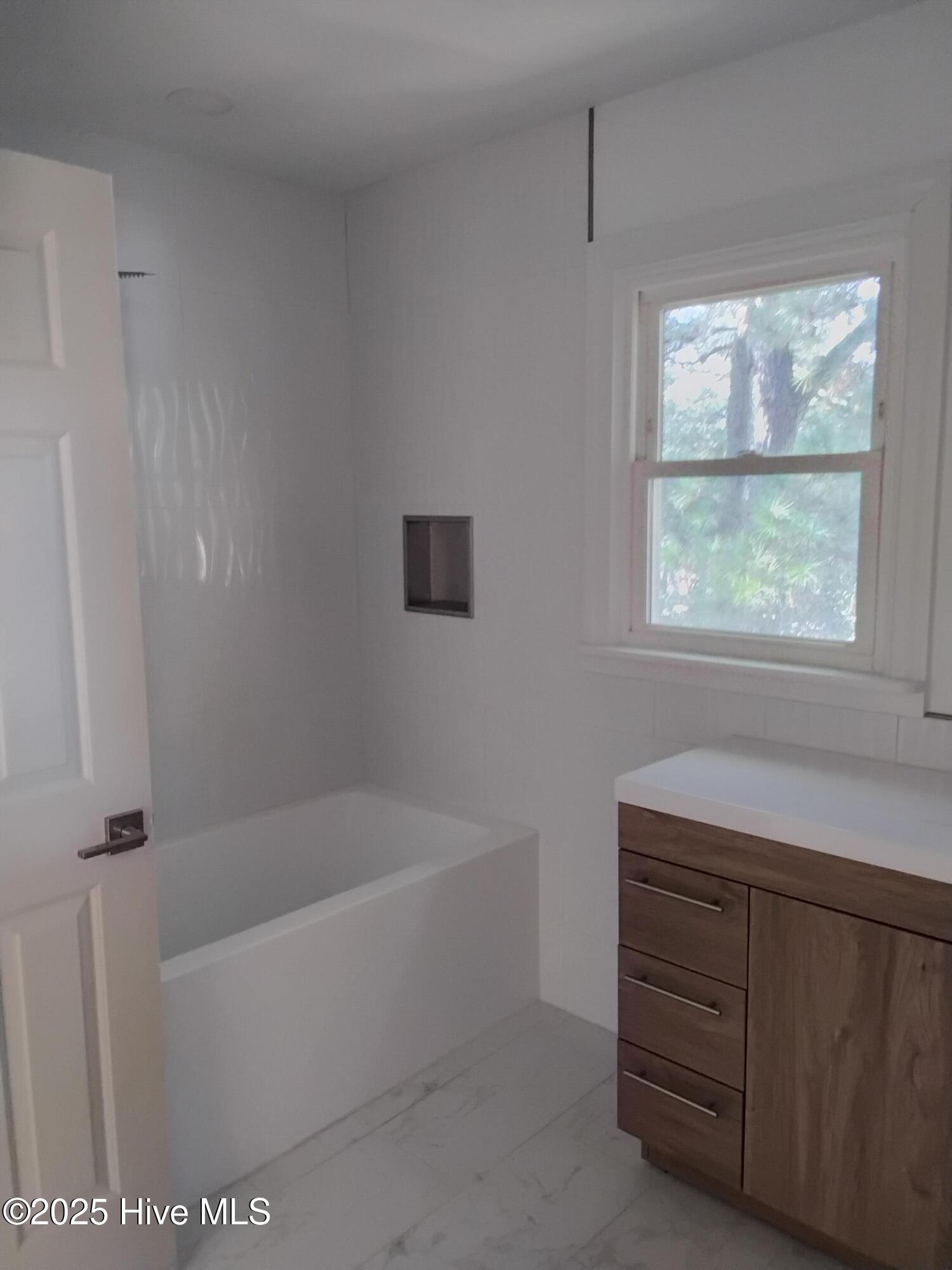 100546302 | Photo 20