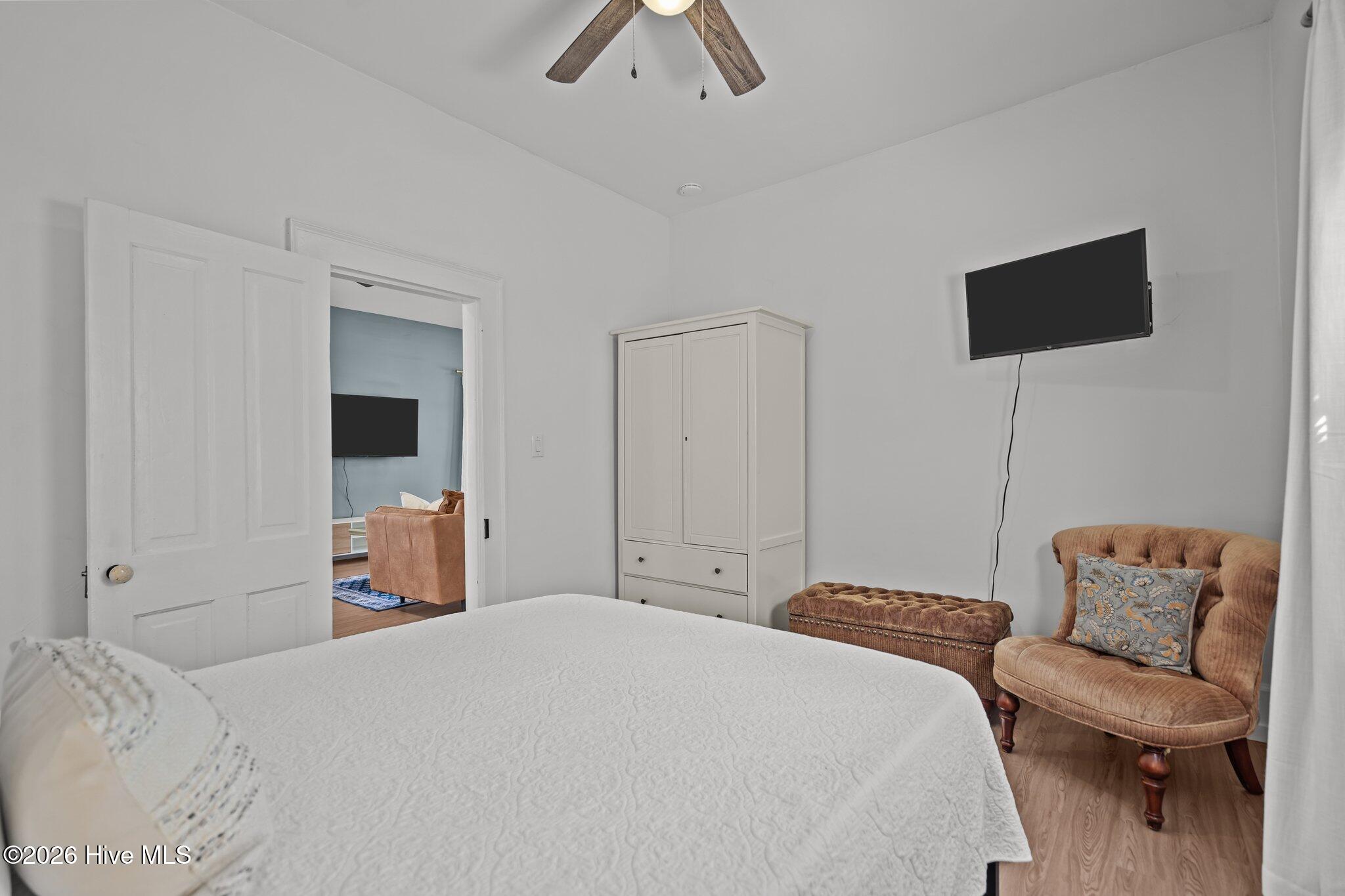 100550595 | Photo 29