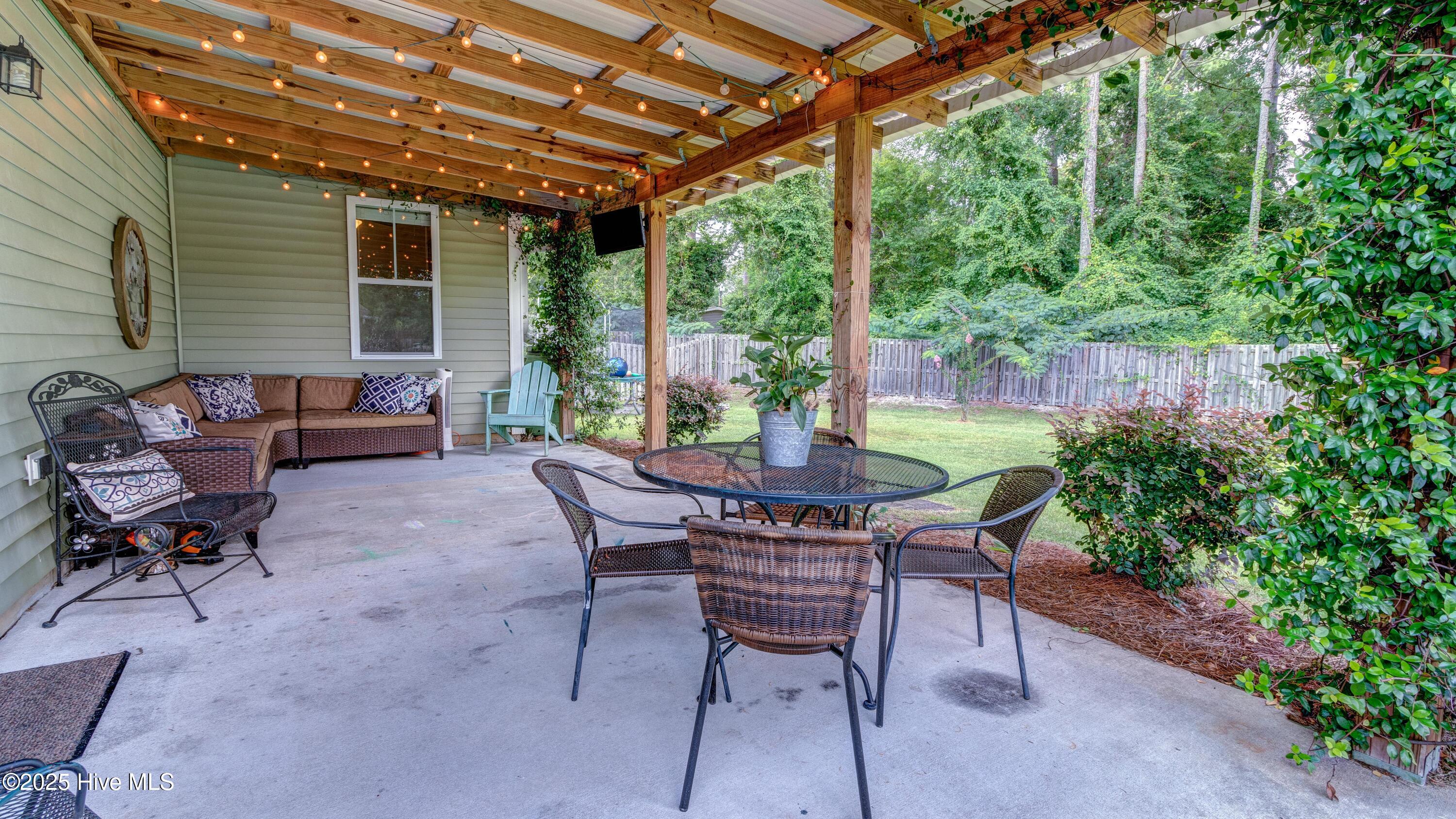 100540832 | Photo 29