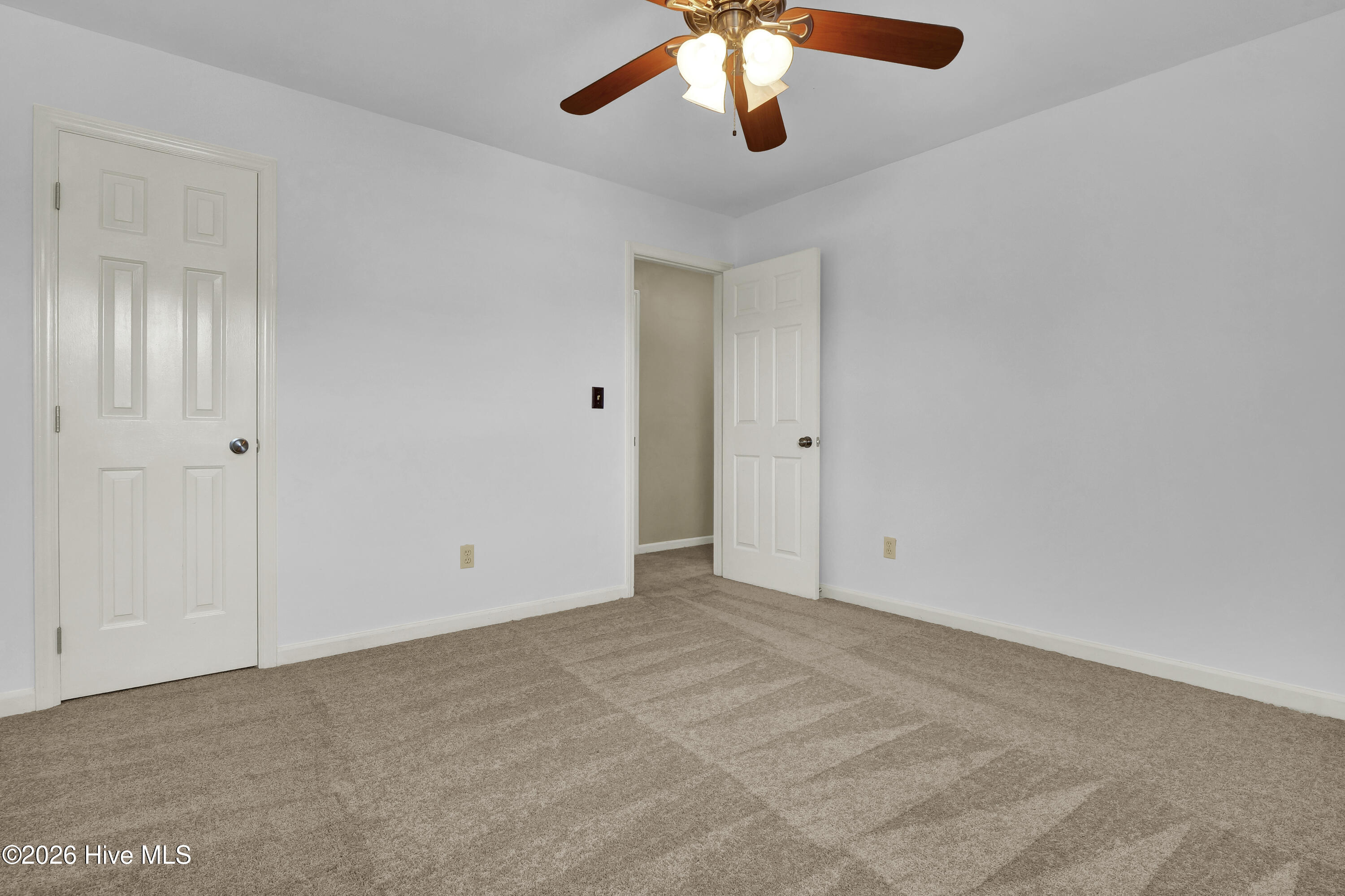 100551025 | Photo 27