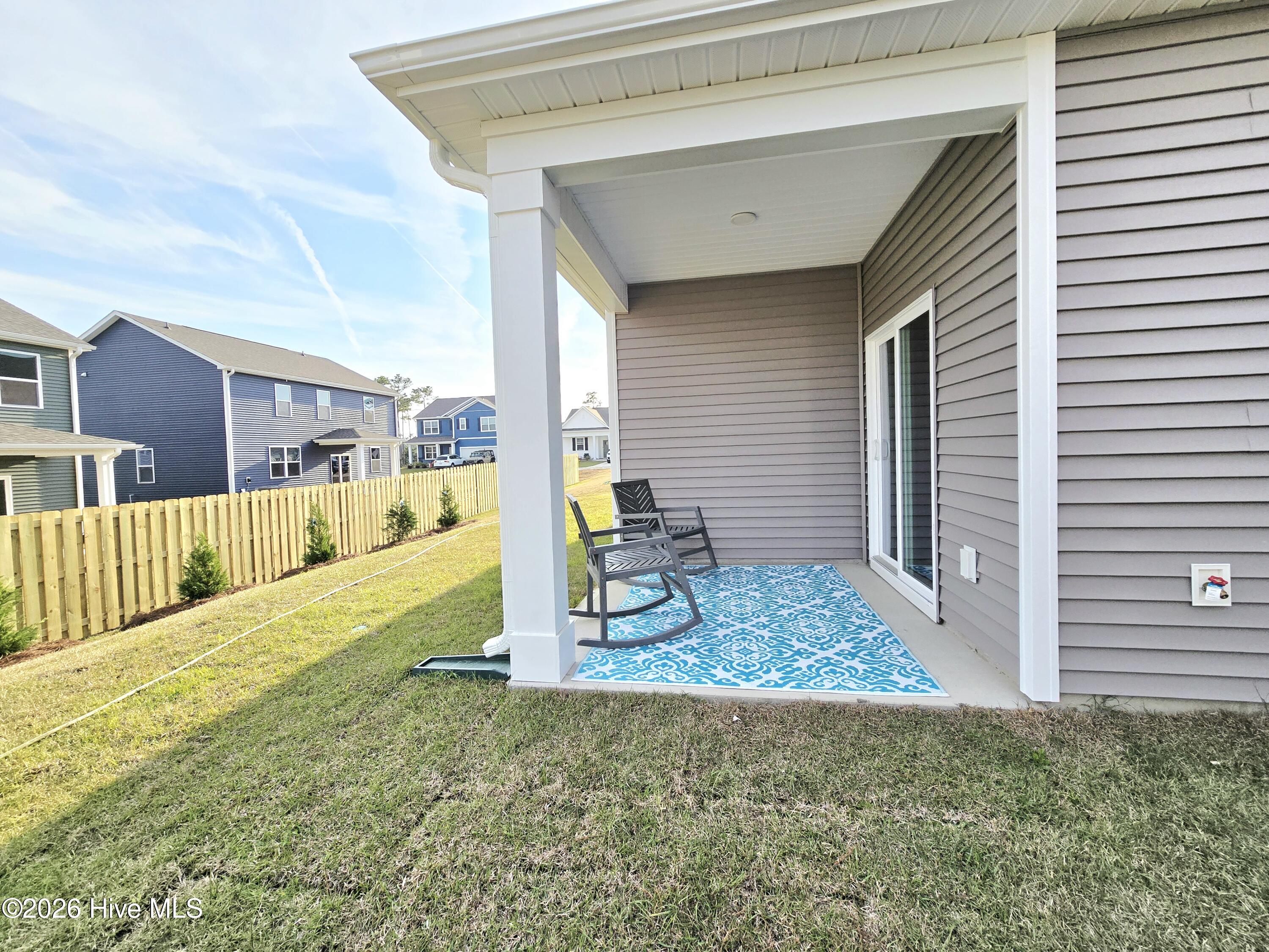 100556891 | Photo 15