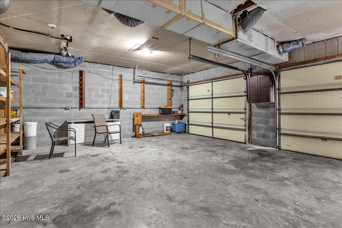 100566130 | Photo 48