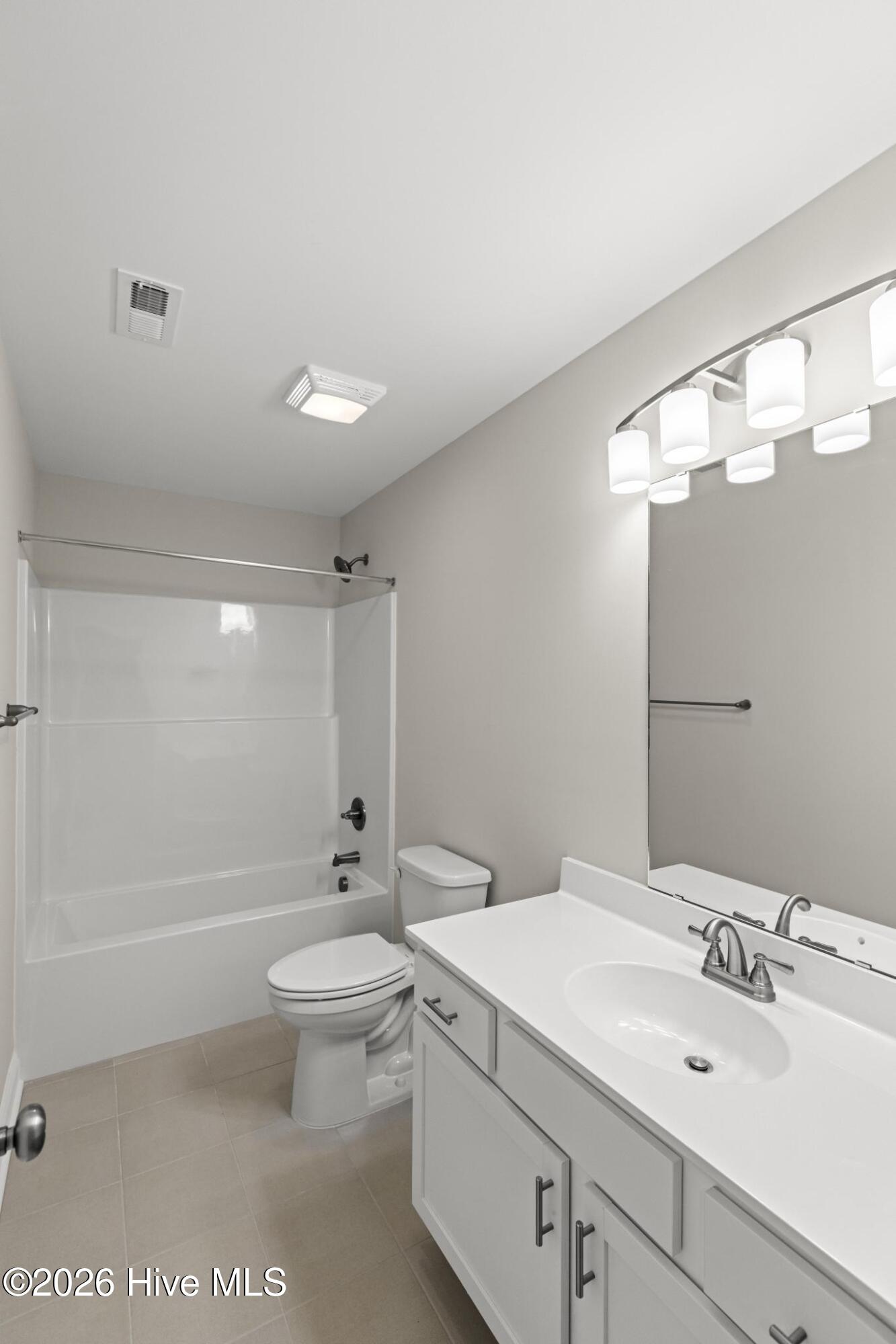 100516178 | Photo 18