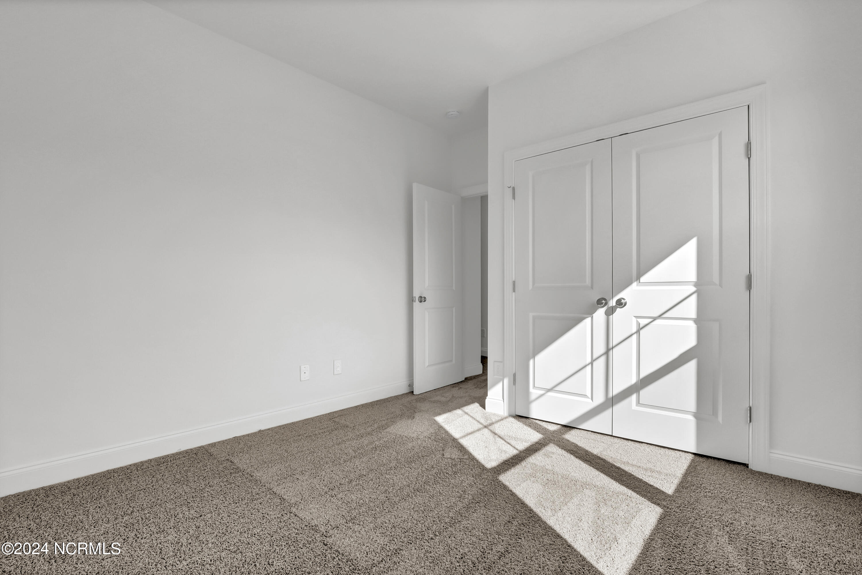 100457688 | Photo 25