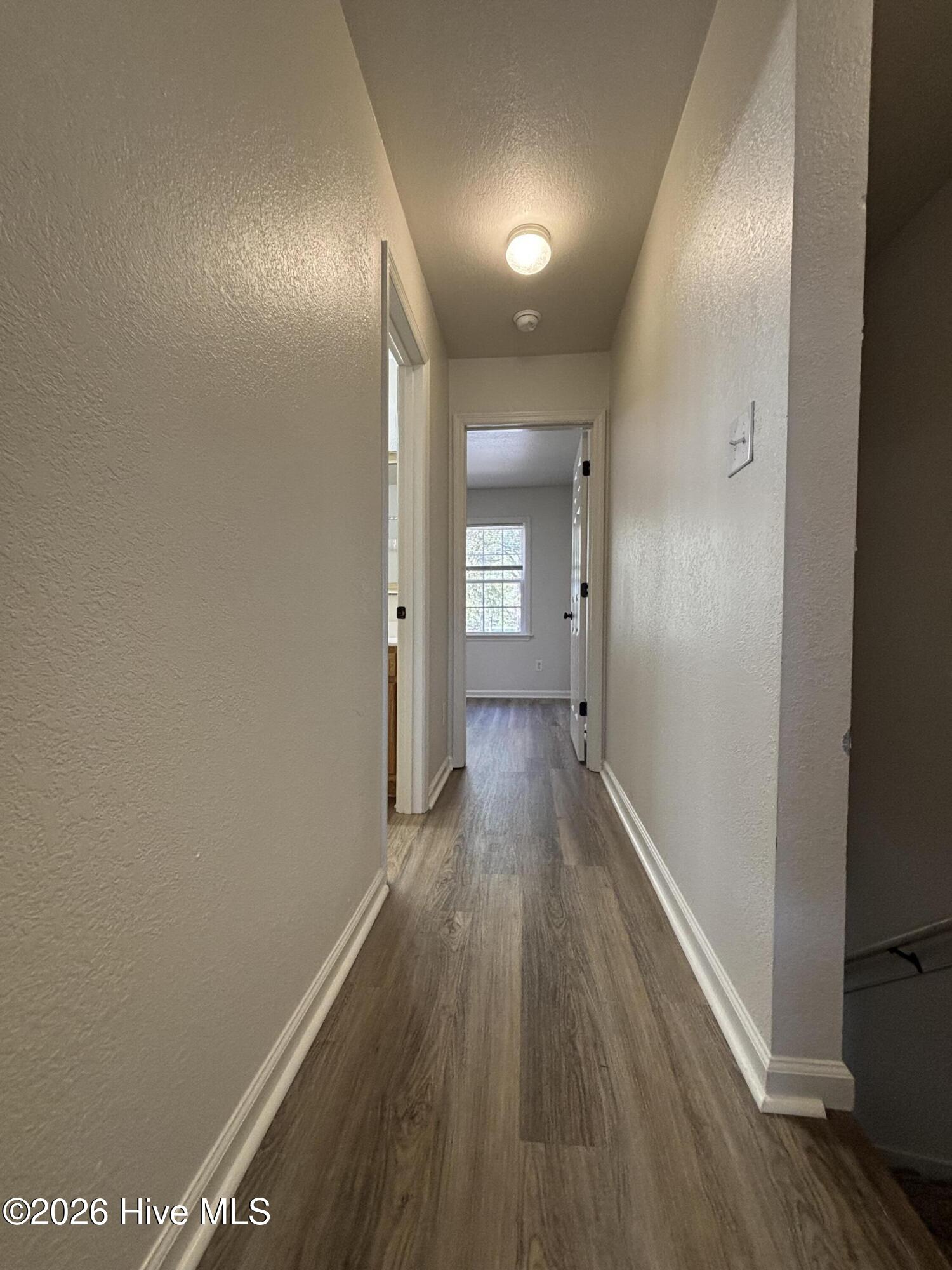 100565397 | Photo 10