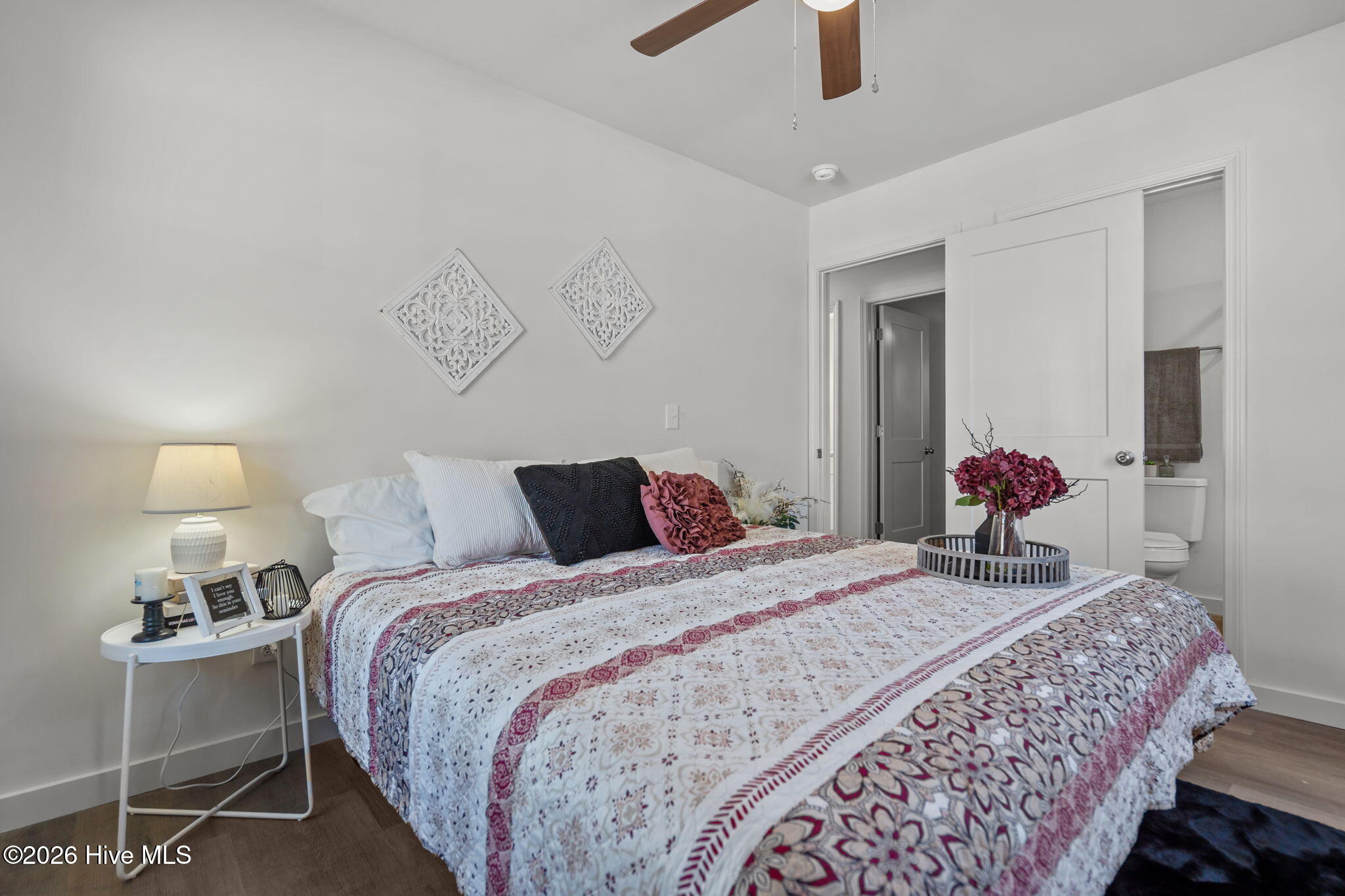 100550477 | Photo 20