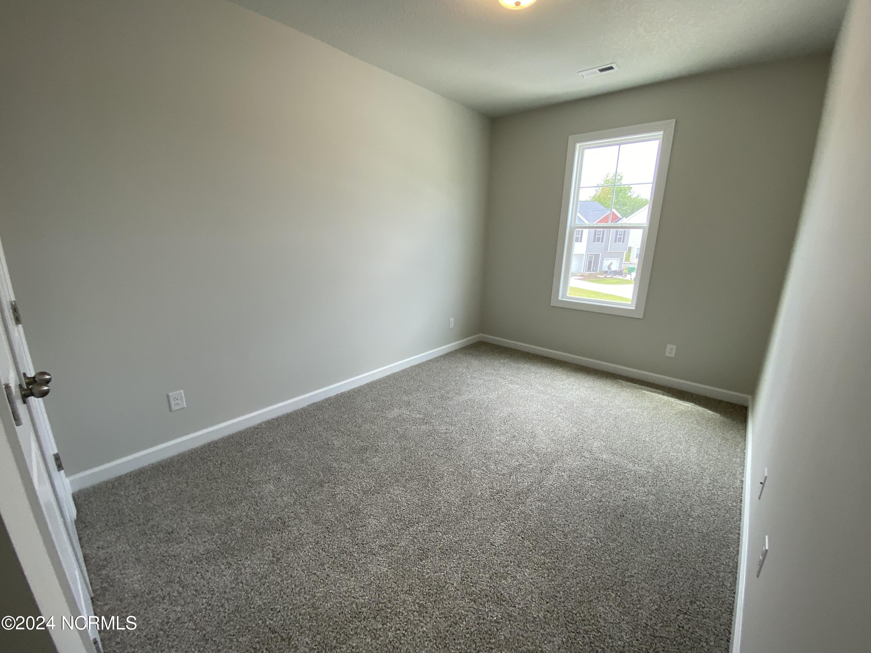 100546750 | Photo 18