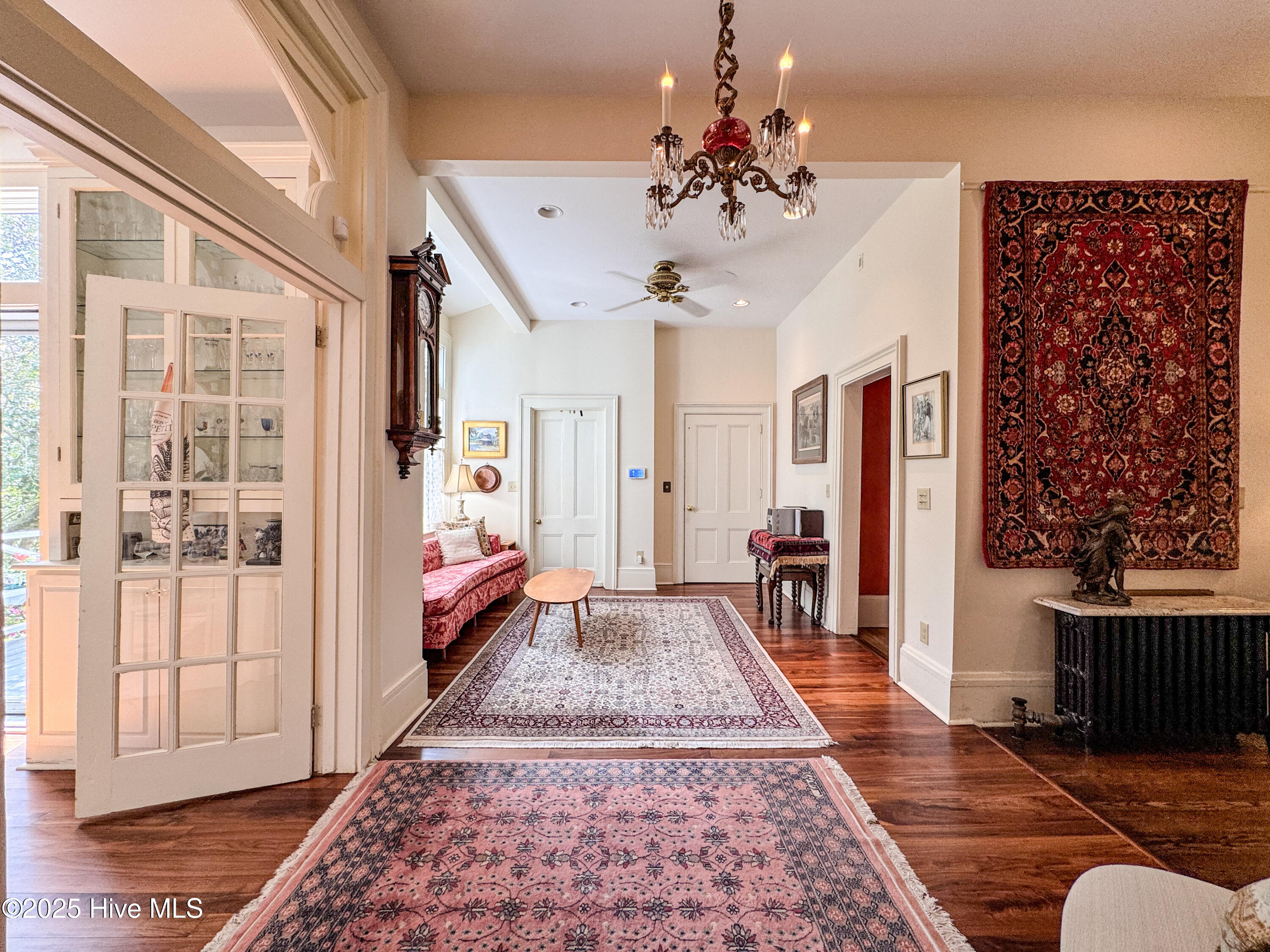 100501936 | Photo 29