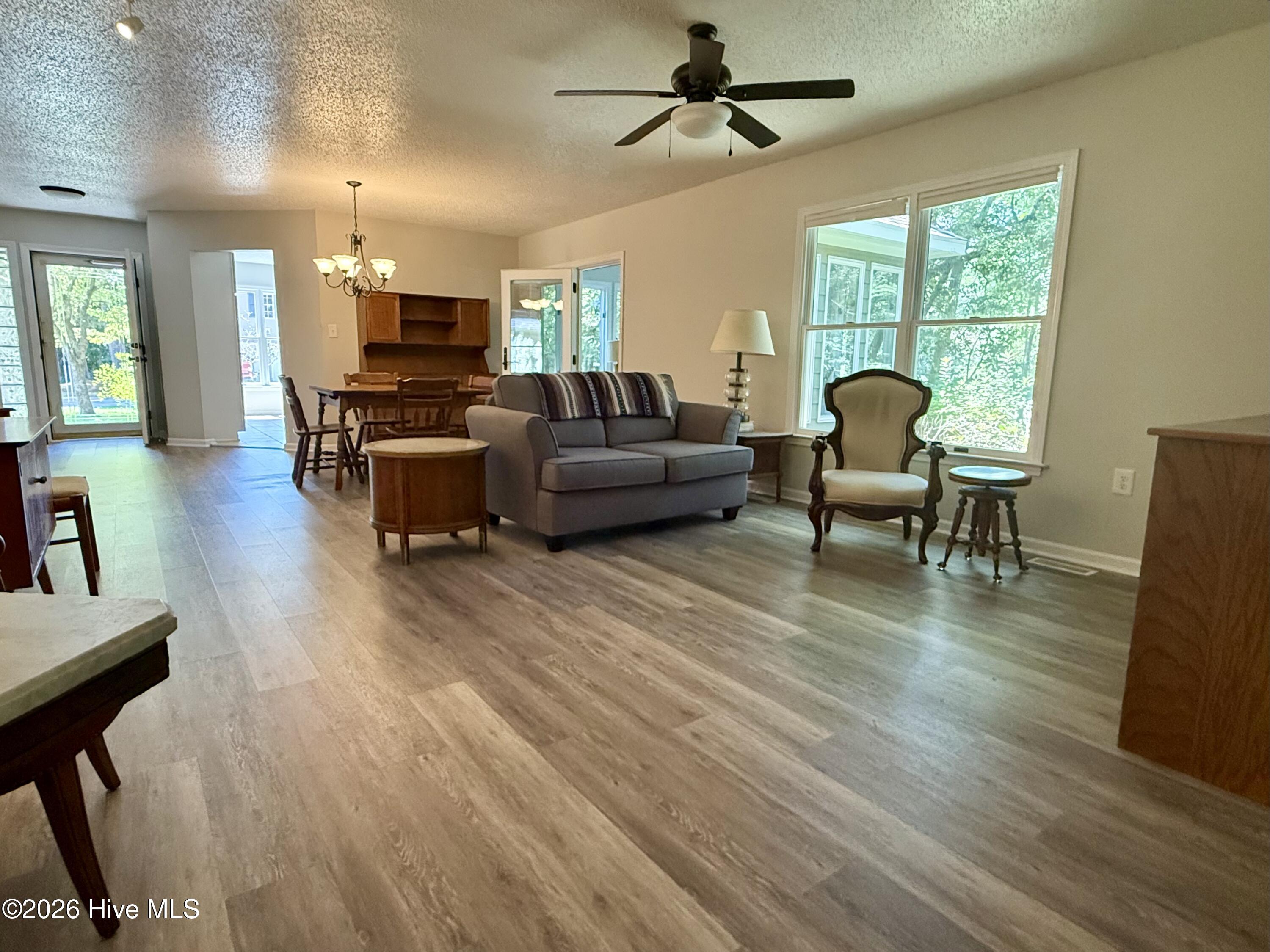 108 Fern Court,Pine Knoll Shores