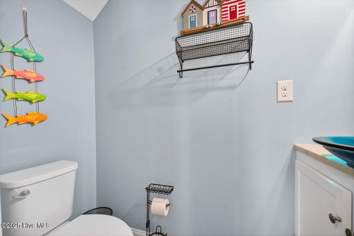 100531738 | Photo 34