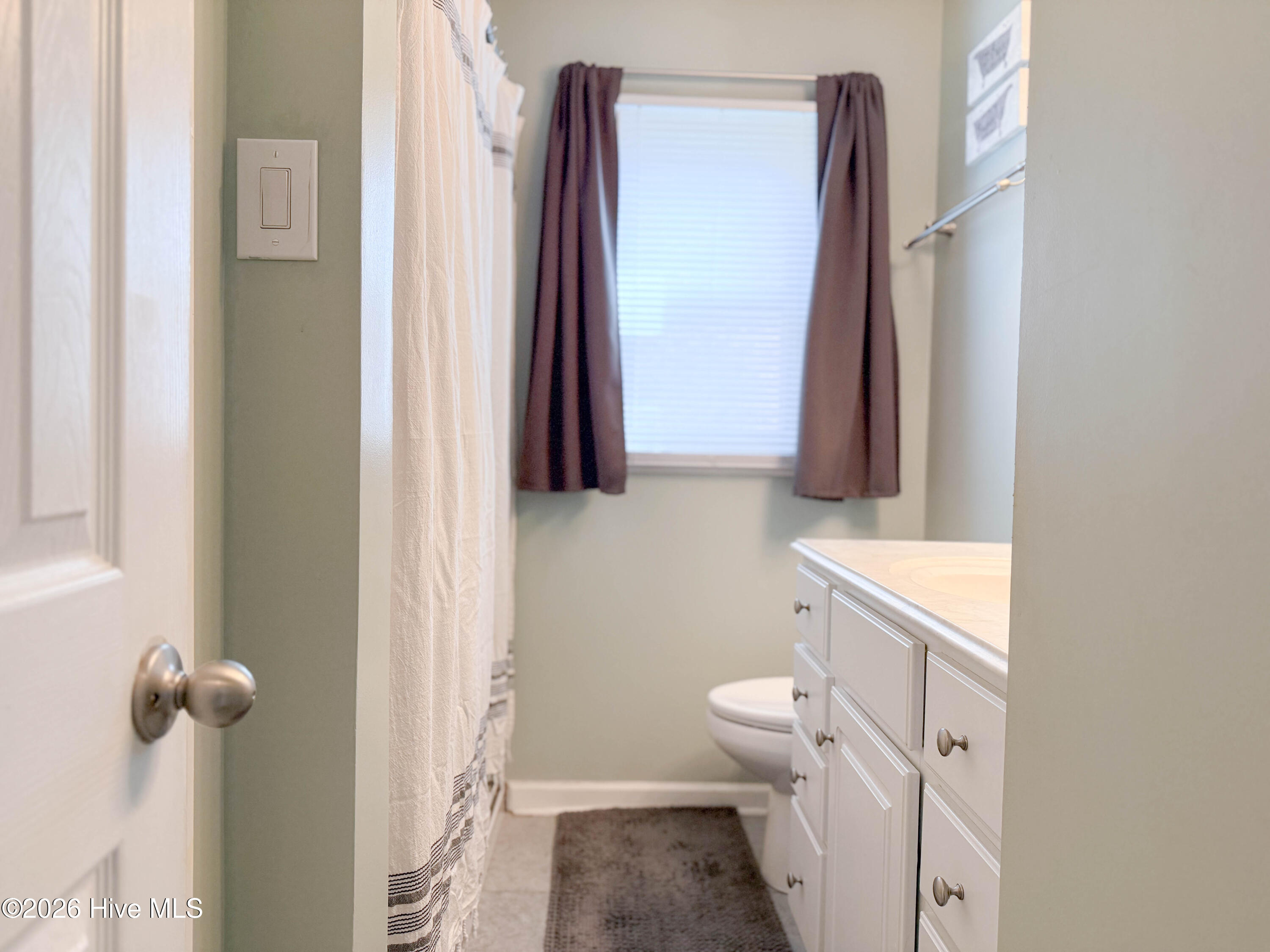 100556502 | Photo 25