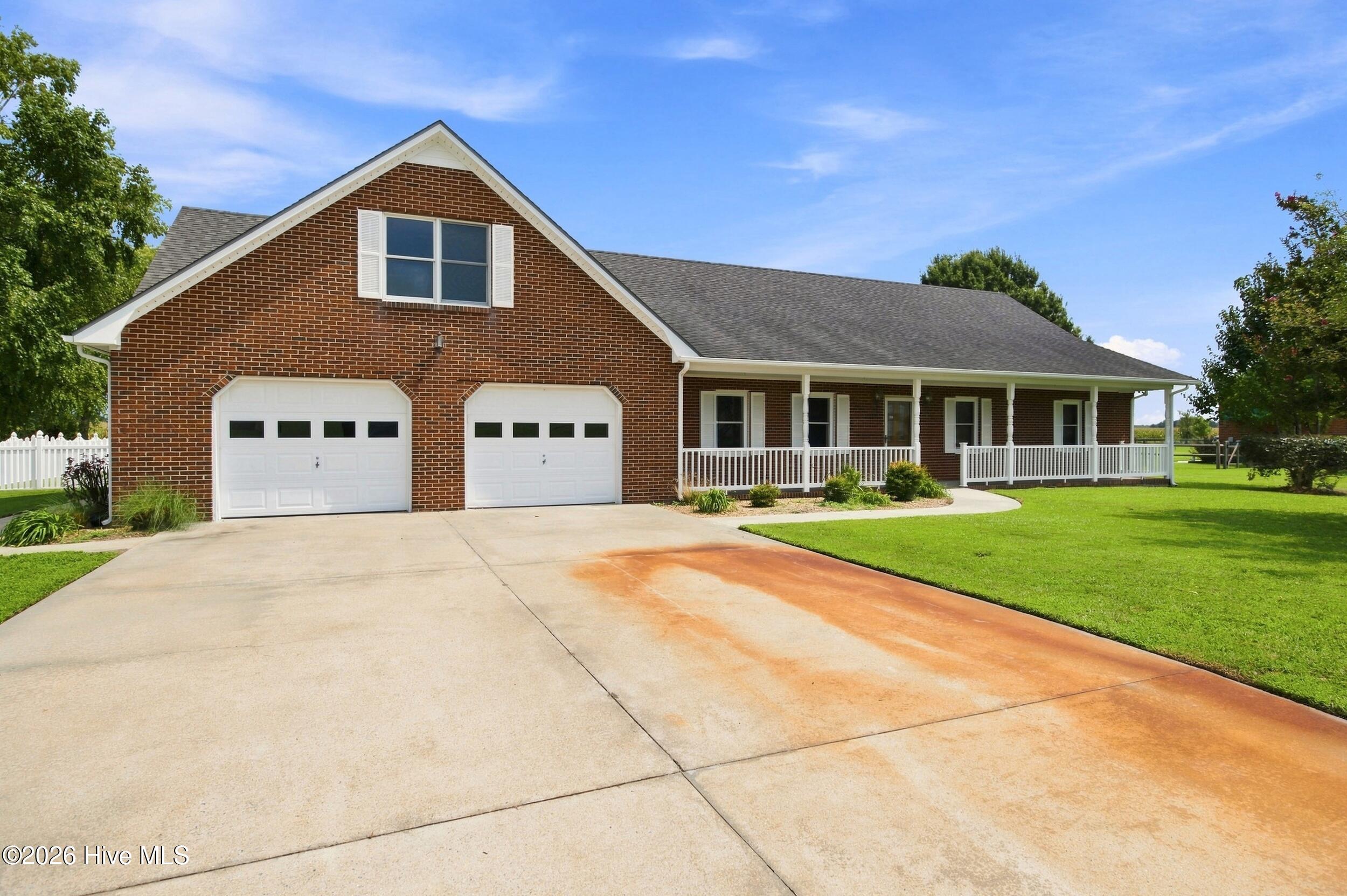 Exterior photo of 702 Everett Drive, Elizabeth City, NC 27909. MLS: 100597389