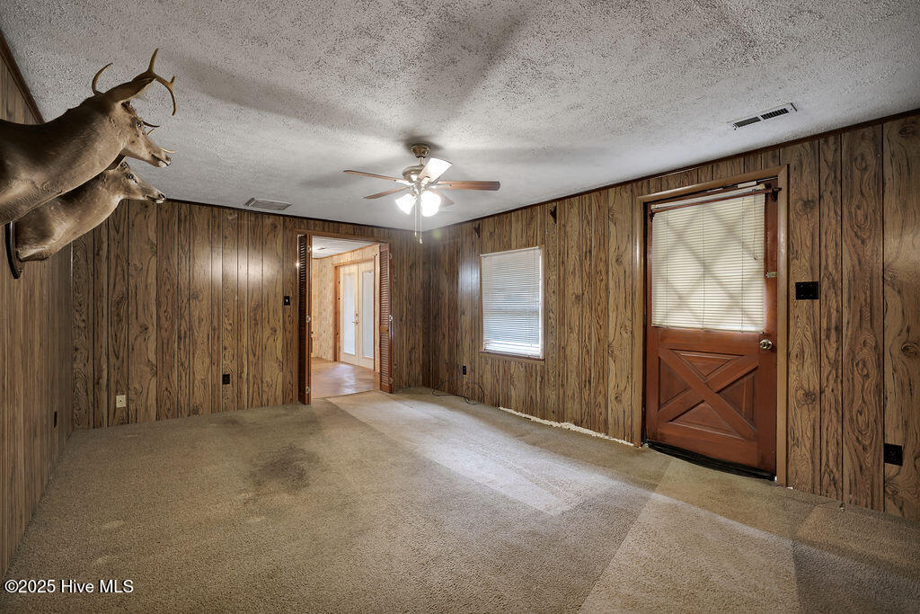 100526038 | Photo 16