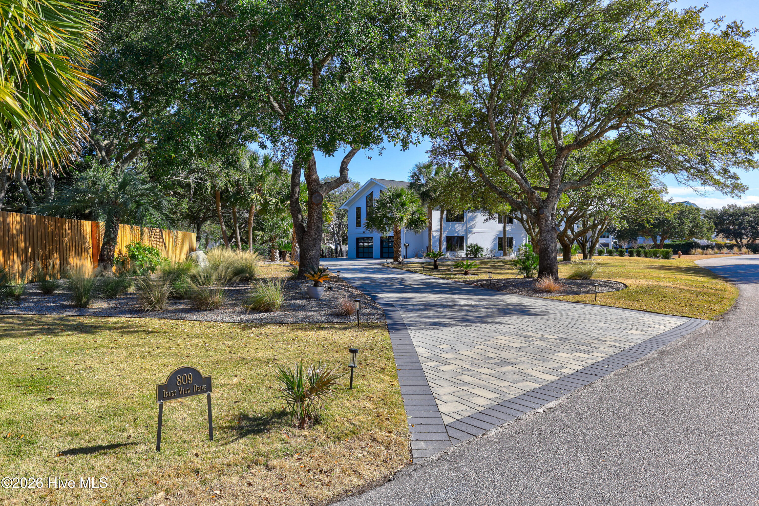 100559856 | Photo 69