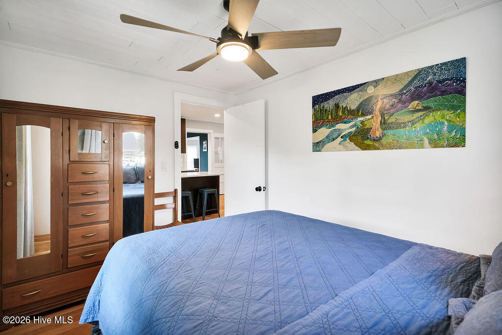 100559547 | Photo 21