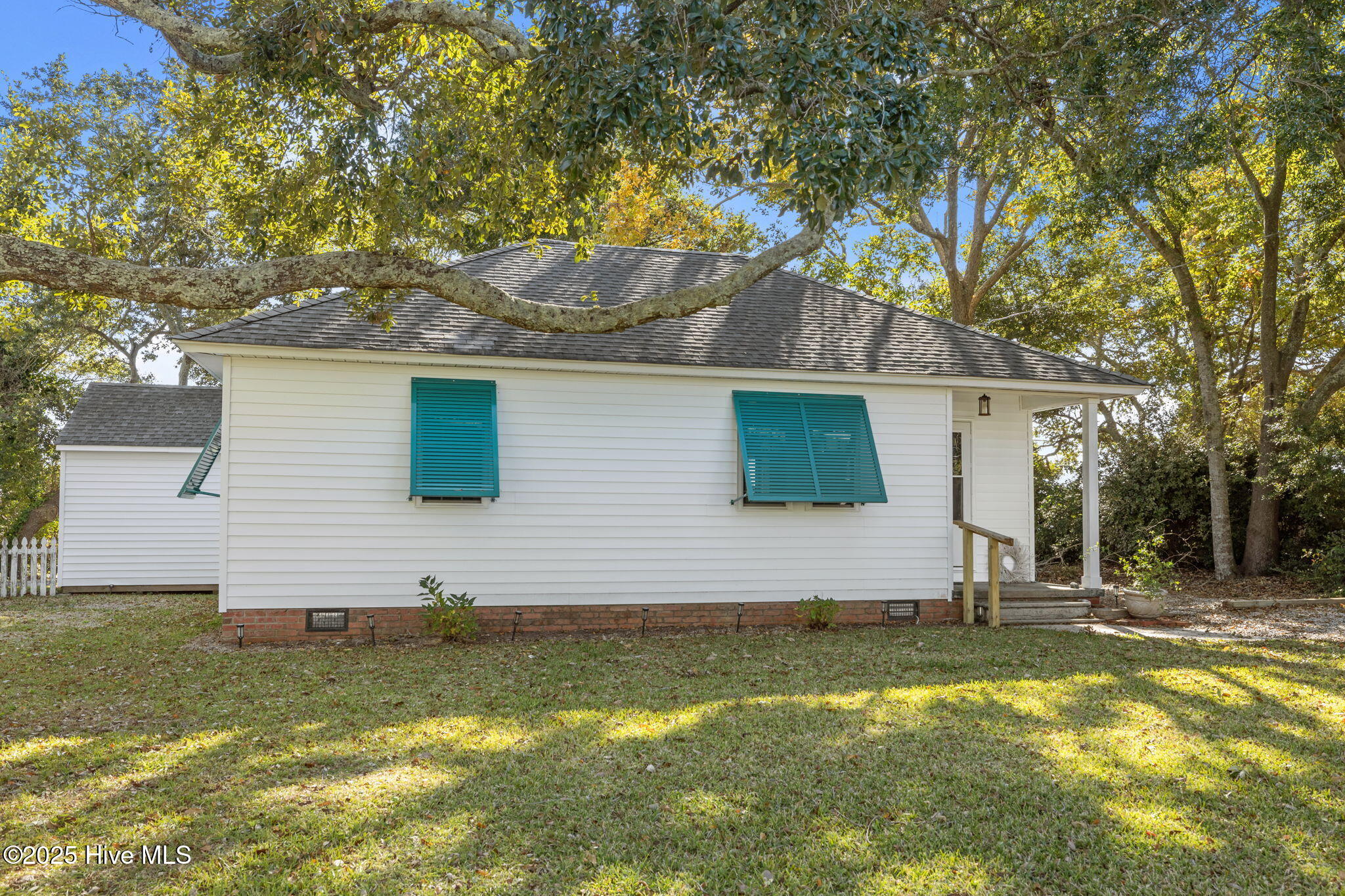 Homes for sale in Morehead City, NC | 3413 Taylor St, Morehead City, NC 28557 | MLS# 100541467