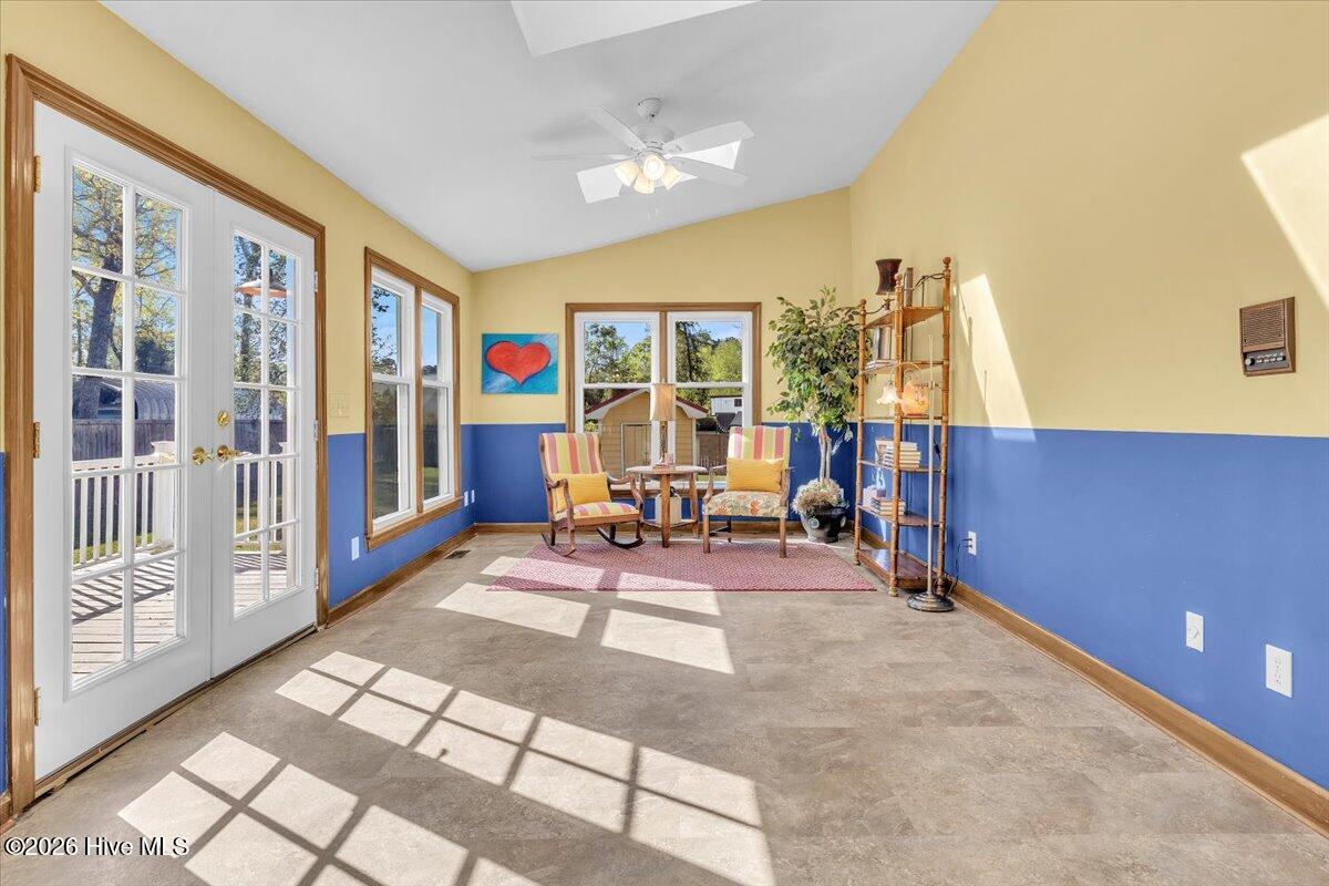 100565591 | Photo 31