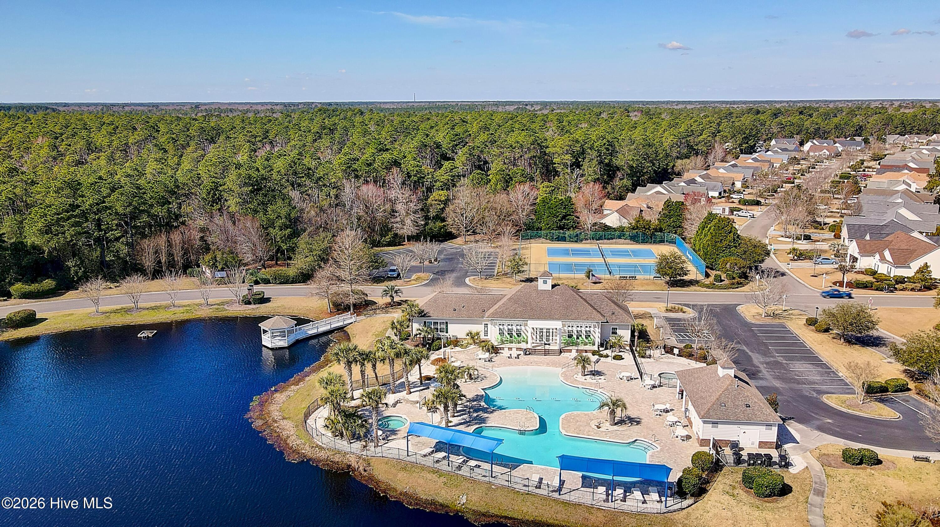 100549811 | Photo 61