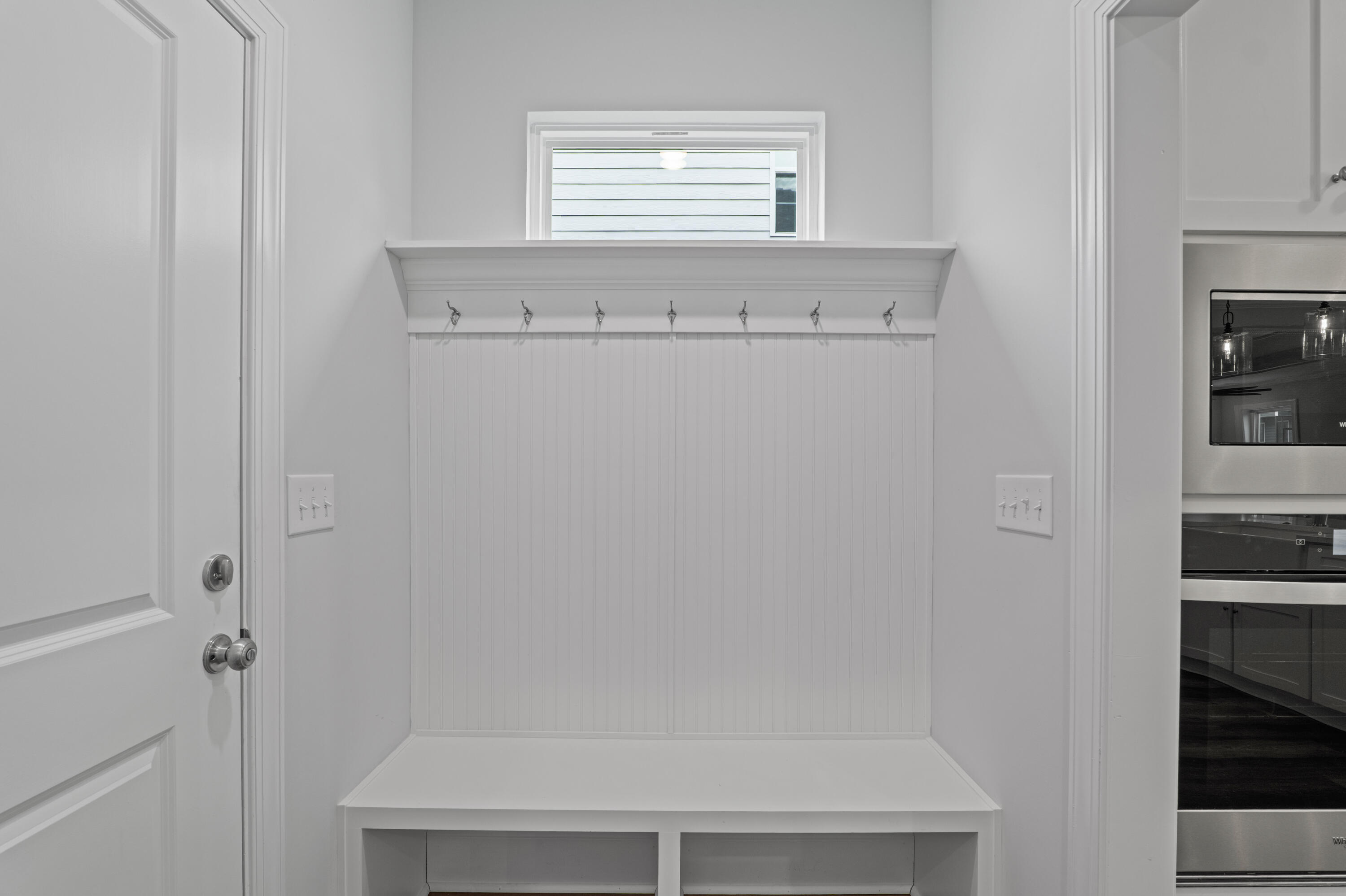 Mud Bench-Garage Entry