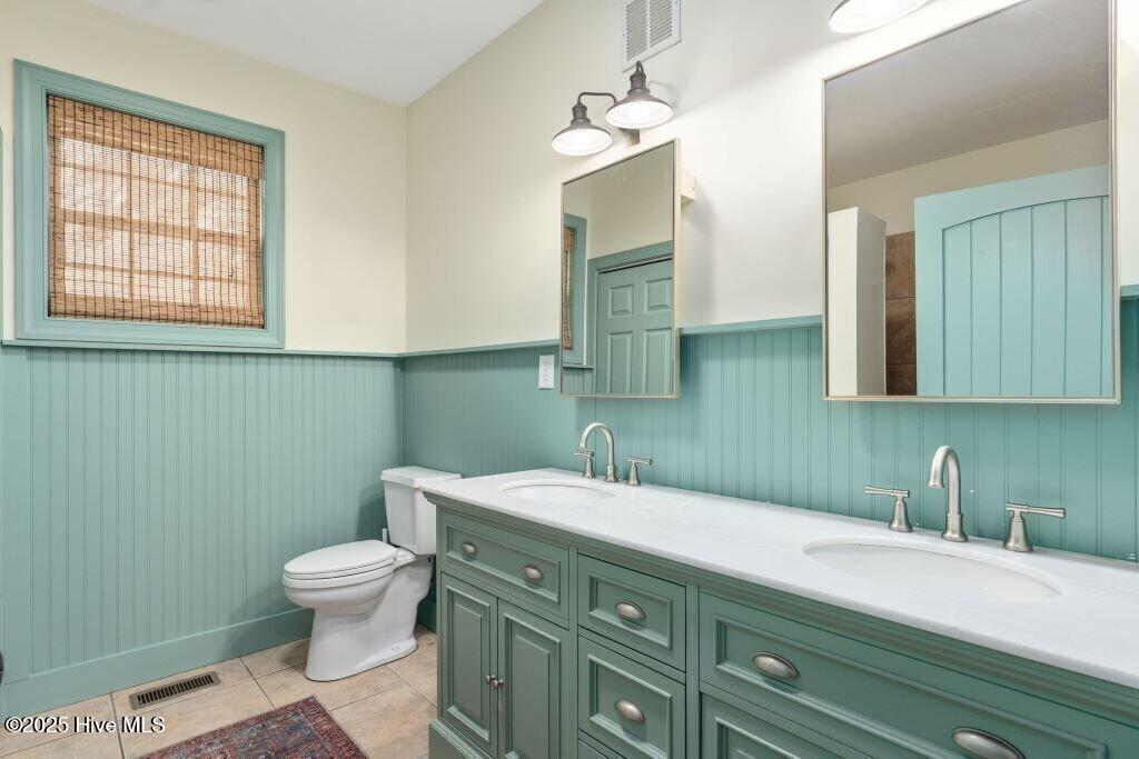 100541868 | Photo 42