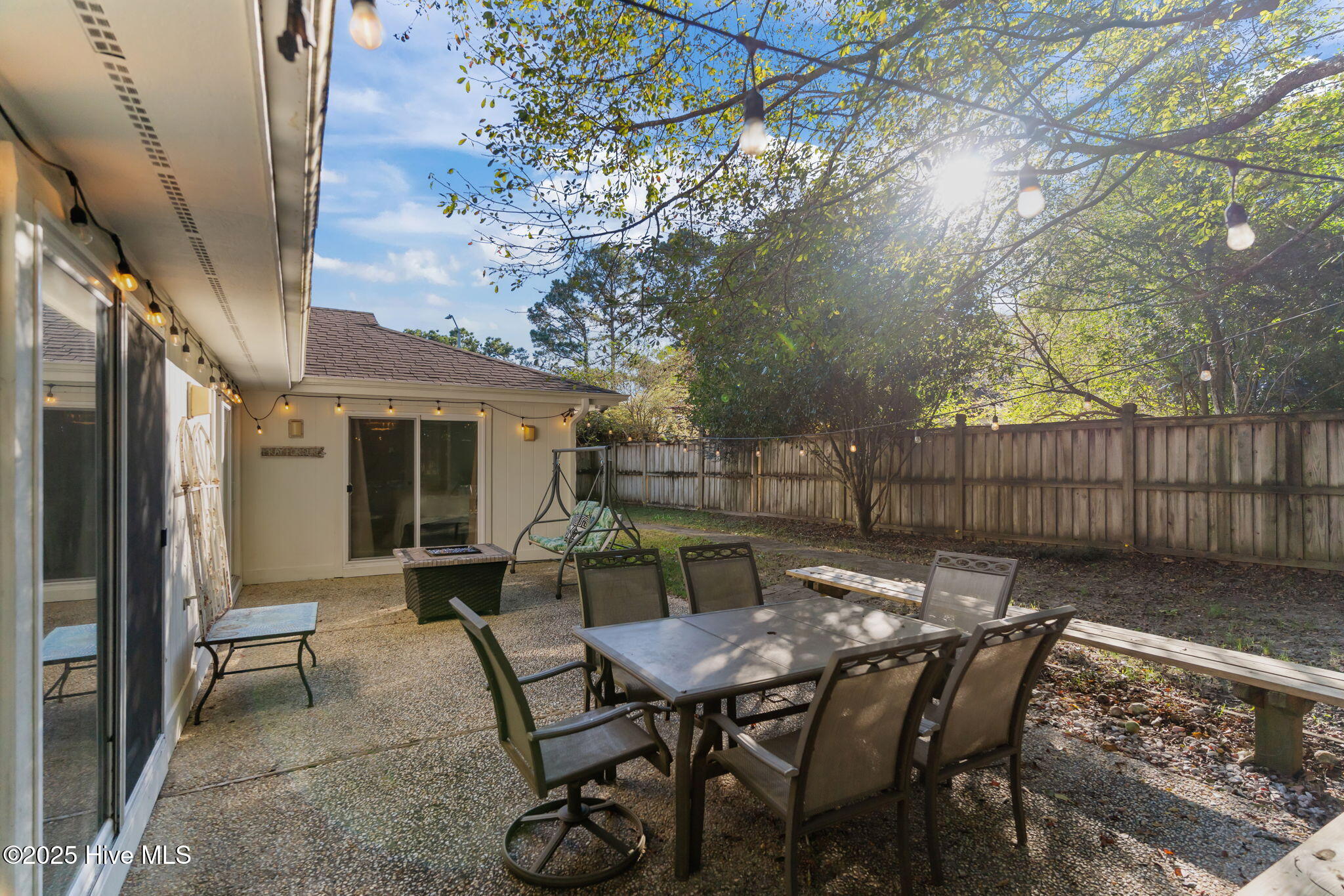 100537422 | Photo 46